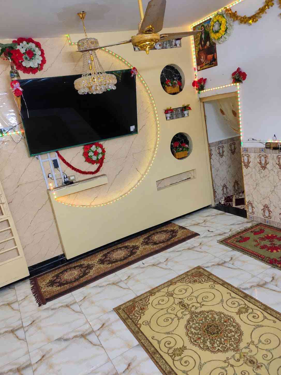 بيت زراعي • ١٠٠م • خلف عمارات الزيتون