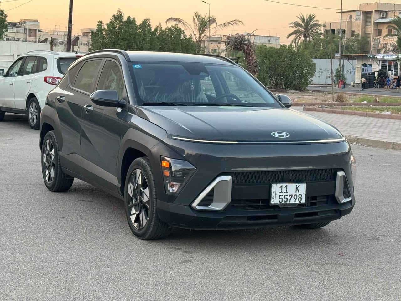كونا 2024 للبيع 
وارد امريكي صور الحادث بلمنشور بنيد فقط ومبدل بلادي بدون صبغ ماشيه 55 
محرك 2000 دوش كير مكينه صدر على وضع الشركه 
مواصفات فول عدا الفتحه ( بصمه / تشغيل عن بعد / كشن كهرباء / تبريد قطعتين / اوتو هولد / رادار / نزول منحدرات / شاشه متصله / وباقي المواصفات المعروفه ) 
رقم بغداد مشروع وطني سنويه وهزه جدد 
مكاني بغداد 
السعر :- 150 وبي مجال 
للاستفسار :- *********** // ***********

نص مكتوب في الصور:
- PLC auction