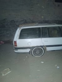 للبيع  اوبل رقم  مو حديده سعره 10اوراق الاستفسار  07865681402