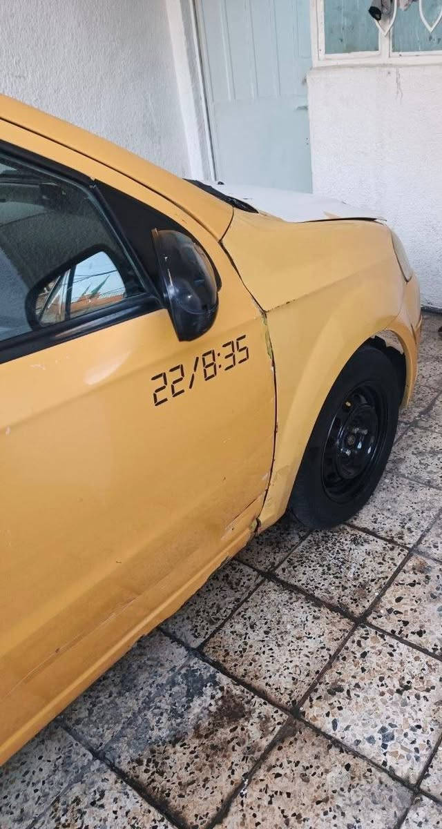 للبيع سياره افيو AVEO موديل 2009، سياره جاهزه كير محرك تبريد.. السعر 40 بيها مجال للتواصل ***********

نص مكتوب في الصور:
- 22/8/35