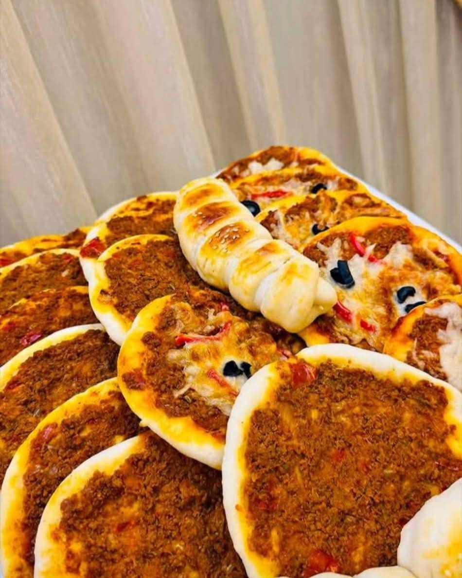 بيتزا بالخضار • تجهيزاتي