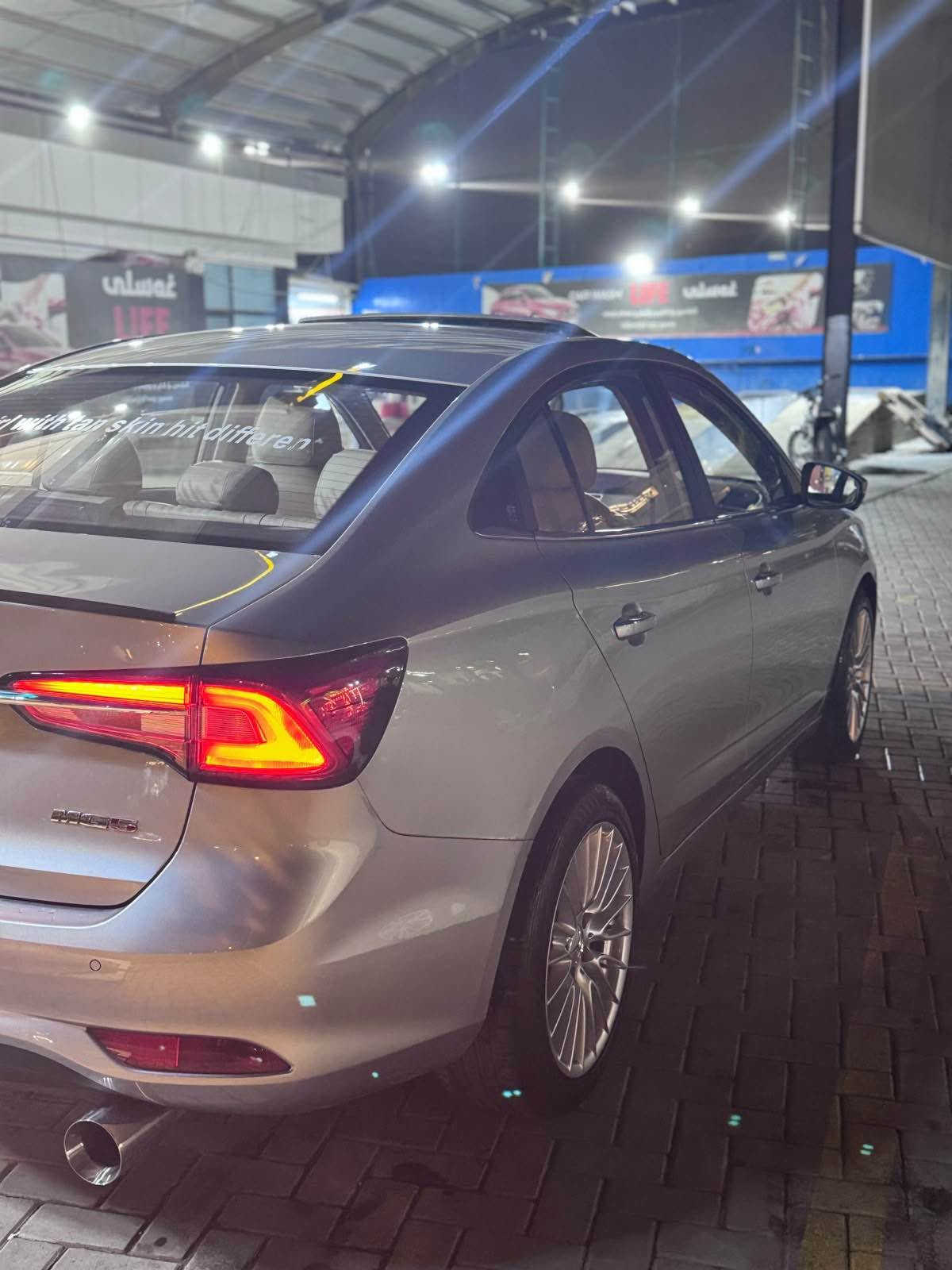 mg5 luxury 2021
فول فول مواسەفات ئەوەی مواسەفات لە mg هەبێ تیایەتی 
بێ بۆیاخ تەنها ١ ٢ شوێن پەڵە pdrهەیە  تاقمێک ویلی مارسیدزی لە ژێرایە ناو سپی نمونەیە لە جوانی ٩٤ هەزار ڕۆشتوە گێڕ و موکینەی بە شەرت سەنەوی بە ناوی خۆمانەوەیە سێعری ٩٧ وەرەقە و مەجال***********viber whatsapp السليمانية, العراق

