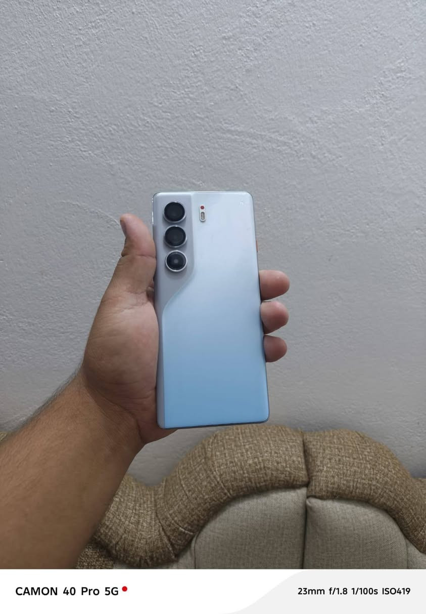 كامون 40 برو 5G • ٢٥٦ • شاشة ١٤٤ هرتز