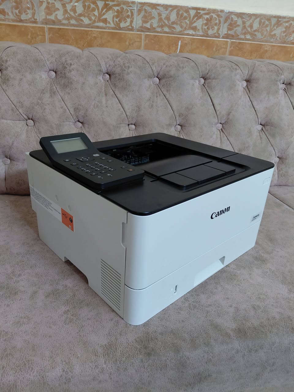 توفرت طابعة كانون 223dw جديدة كلش كاترجها مبدل مرة واحدة المهتم ***********
