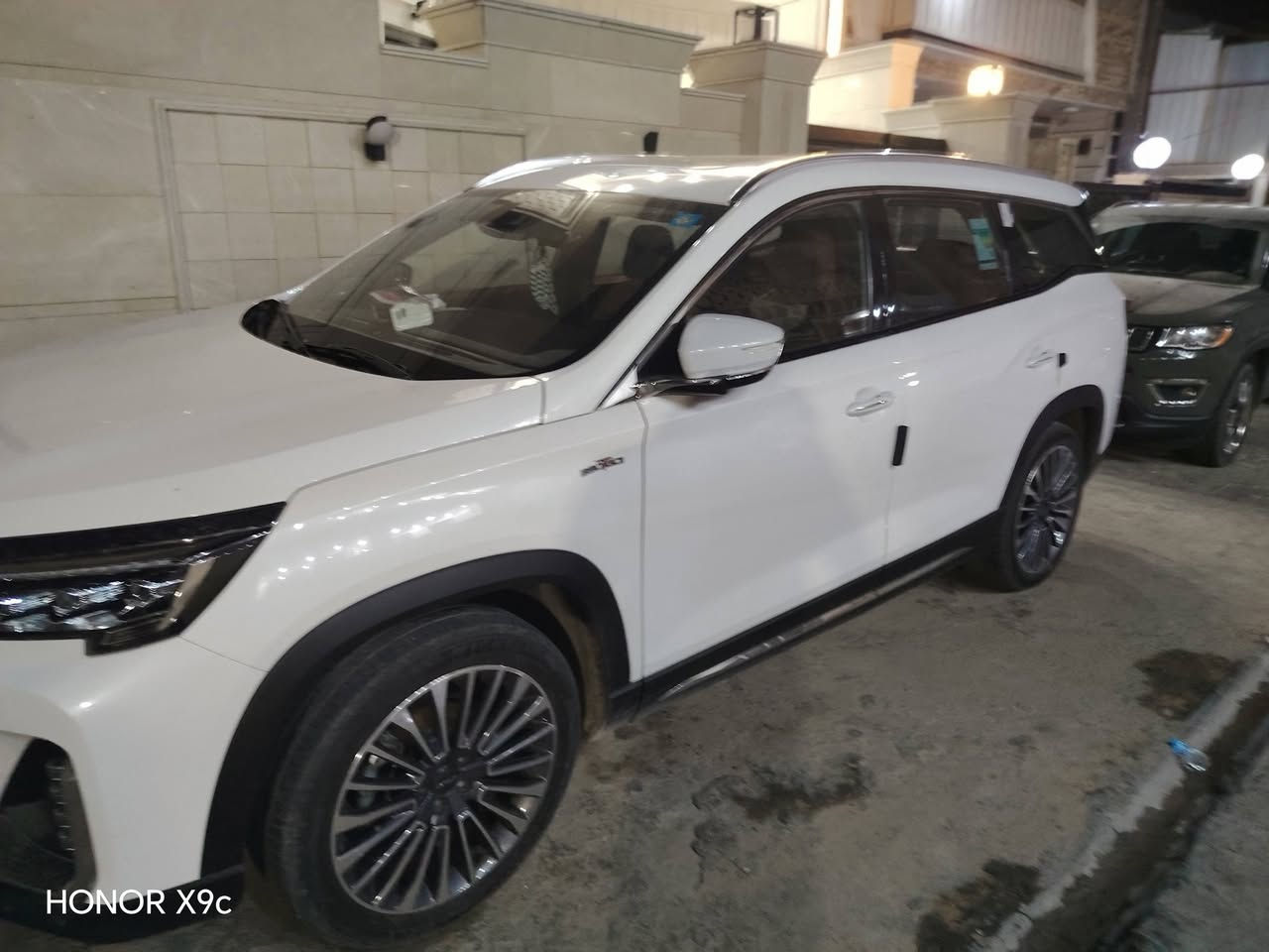 السلام عليكم جيتور x90 plus للبيع وكالة هارلم موديل  2024 محرك 2000تيربو
سيارة مكفولة من الصبغ والضربة سيارة جديدة ونظيفة ماشية 11الف بعدها بضمان الشركة رقم بغداد
العنوان بغداد العبيدي 

بيها شخط فقط بالجاملغ فقط السعر 180 

للتواصل واتس إب ***********
