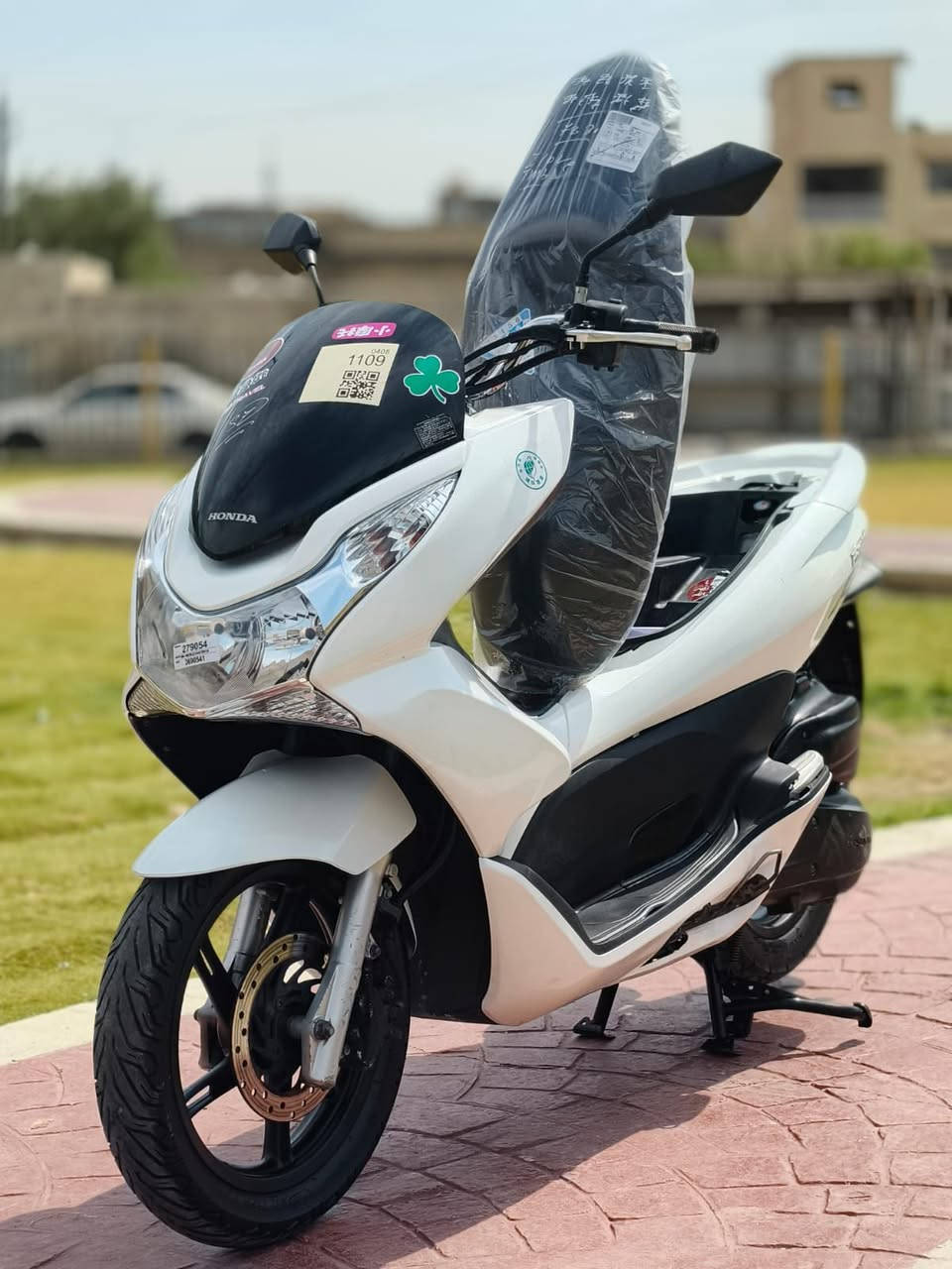 سلام عليكم....
دراجة (PSX)...(جيل الاول)  
🛵للبيع  
دراجة شلعه معدل كهربائيات كلهه شغاله 
دراجة جديده  بلادية
أي نقص مابيهة
جيب فيتر وتعال افحص
العنوان بغداد مدينه الصدر قرب مطعم ليمونة🍋 الاستفسار الاتصال على الرقم 📞 ***********
