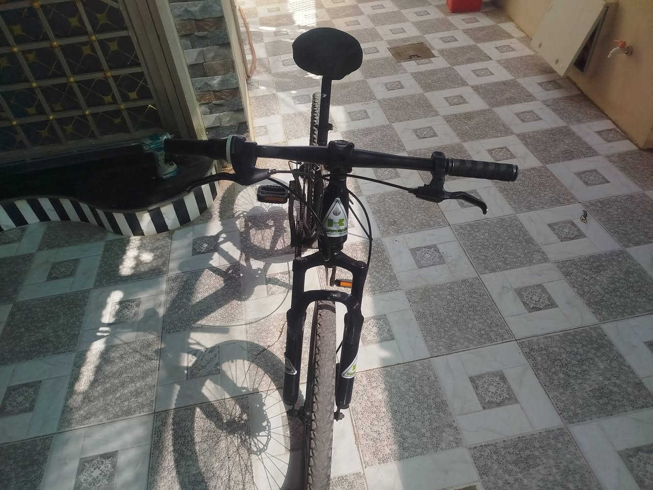 للبيع بيسكل كلشي شغال السعر 85بي مجال ***********
