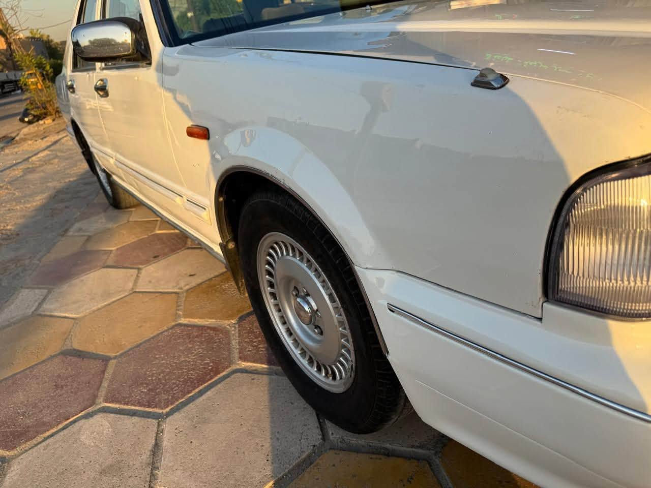 السلام عليكم نيسان سدرك 2001 للبيع سياره ابلاديه داخل وخارج بدون صبغ تبريد وشرط تحويل السعر 66 وبيه *********** بغداد المشتل
