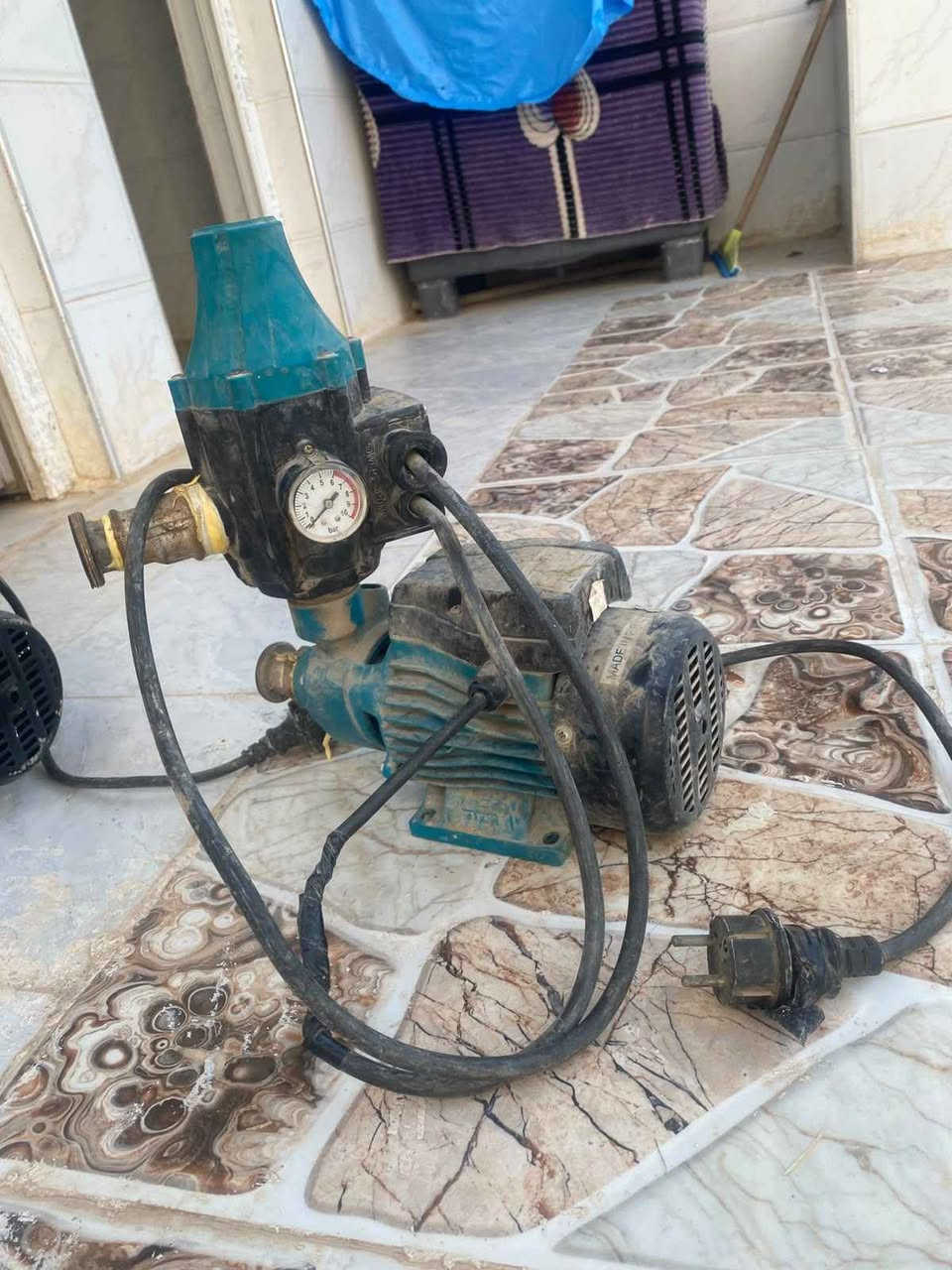 ماطور مي حرامي بوستر +مضخة اصلي نظيف
مال مزارع و حدايق ما يخلي قطرة مي بالبوري حتة من البير يسحب سعره( 90 )نظيف حيل

ماطور مي بوستر اصلي يصعد 30 متر يسحب عمق 15 متر
مرتب و نظيف سعره.. (75)
ثنينهن شرط الفحص و التشغيل
مكاني بغداد يوجد توصيل
0️⃣7️⃣7️⃣1️⃣9️⃣3️⃣7️⃣5️⃣4️⃣9️⃣2️⃣ بغداد, العراق
