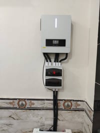 طاقة شمسية • ٦ ألواح • بطارية ليثيوم ١٥
