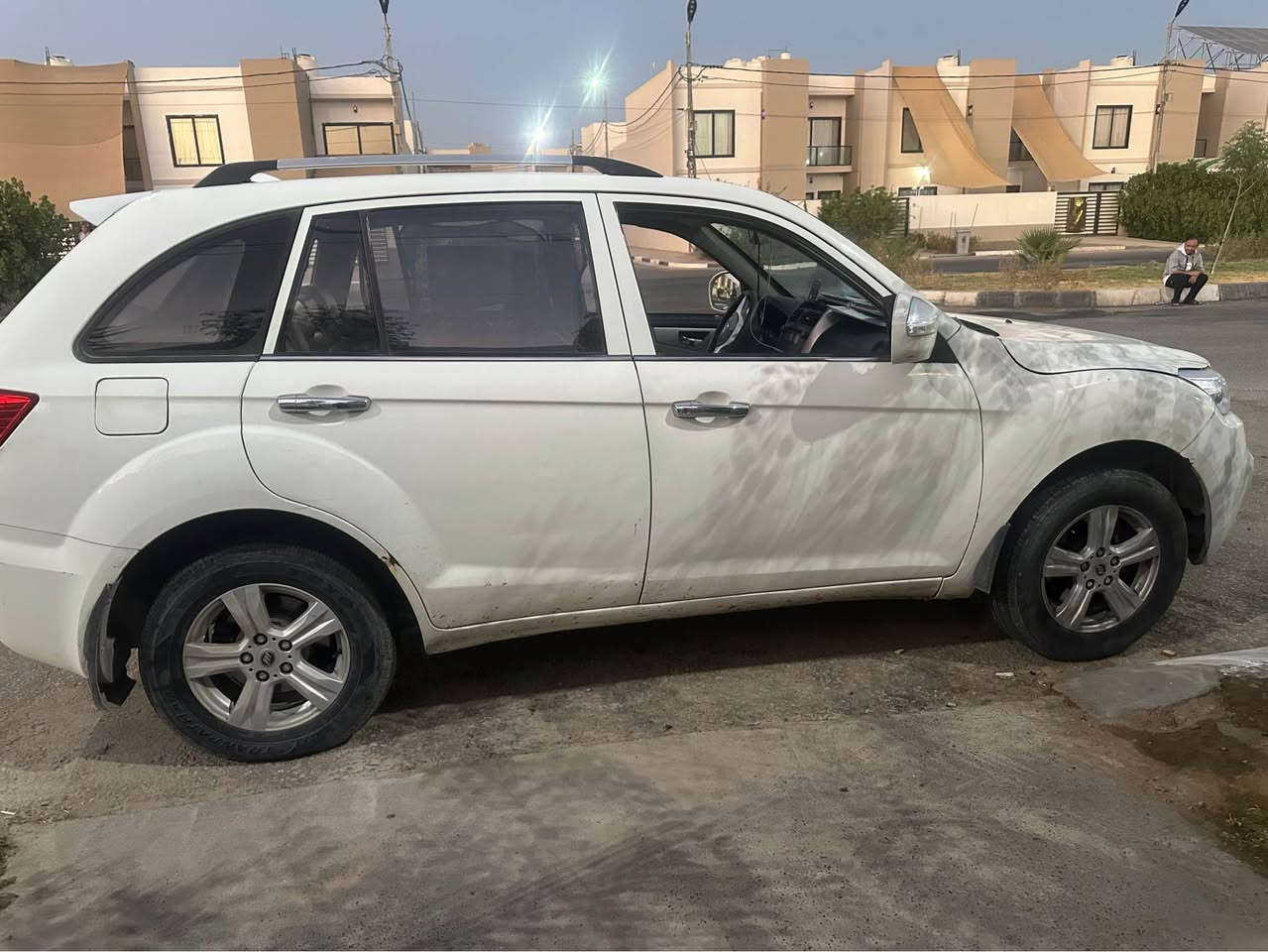 ليفان X60 صيني موديل ٢٠١٦ رقم بغداد اللون ابيض السعر ٤٥ وبيها مجال
*********** ناصرية, ذي قار
