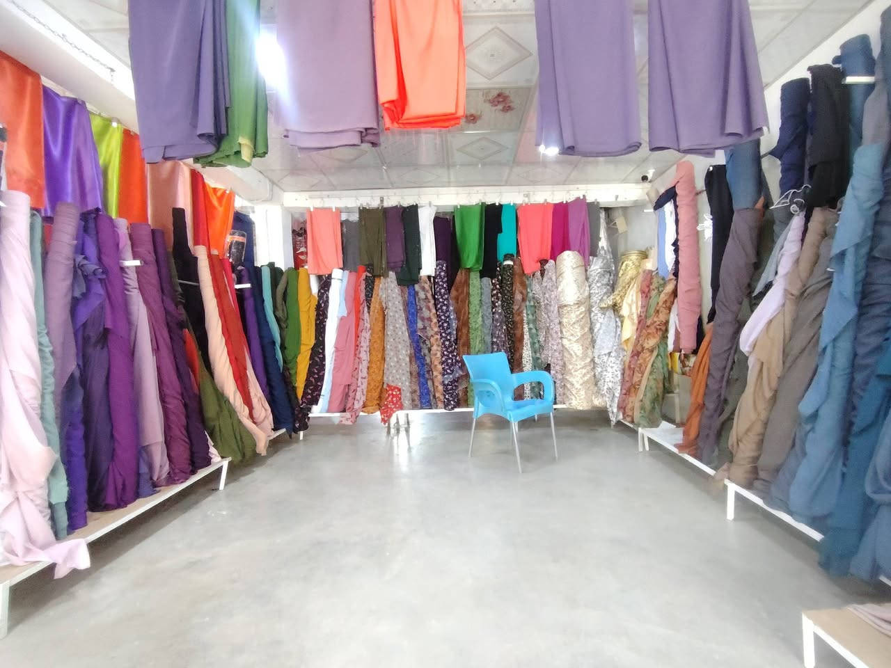 🌷 بسم الله الرحمن الرحيم🌷
اليوم السبت بتاريخ ٢٠٢٦/٨/٨
تم وصول قماش اليوزر سيف
بكميات كثيرة
تم وصول كدري جميع الألوان
وصلنا خاوليات ومناشف نوعية جيدة بأسعار مناسبة
 الخاولي ٢٠٠٠ دينار والمناشف ٤٠٠٠ دينار وجواريب الجوز ٥٠٠ دينار والكلنس سعر الباكيت ٥٠٠ دينار
مع وجود جميع انواع الأقمشة النسائيه الصيفيه  والشتائية وبانسب الأسعار واحسن الخامات

وفازت نسمات الربيع وأوراق الخريف وتم تسليم الهدايا

سؤال/ كم نوع قماش في المحل اقمشه عبدالهادي

والفائز يحصل على قطعة كشمير مشجر من محل الأقمشة

العنوان/ ناحية الزاب فرع طرشي أبو مروة مجاور ثانوية الزاب

الرقم/ *********** 

القرعه تجرى خلال يومين فقط

شكرا لمن يشارك المنشور
