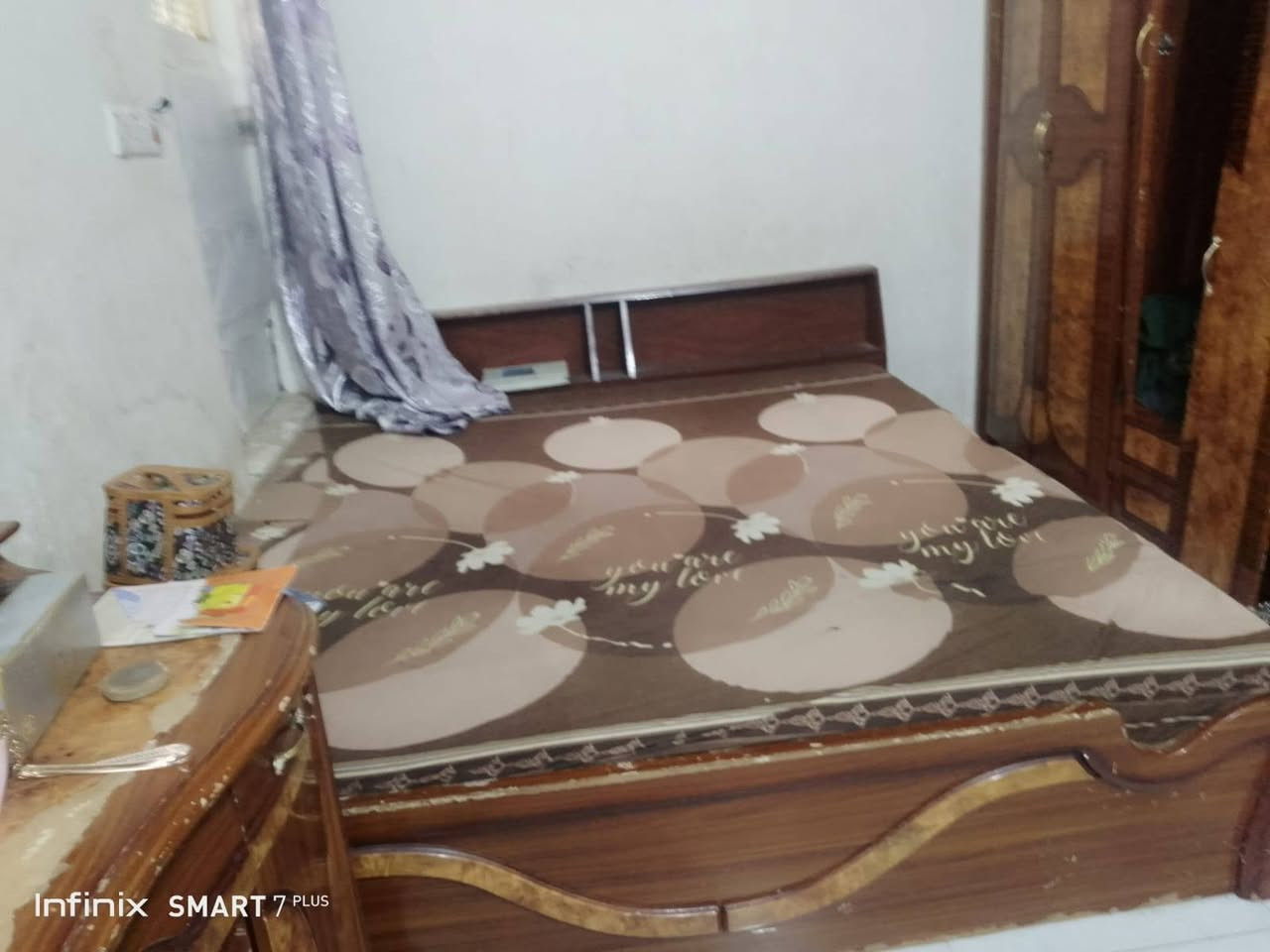 غرفه للبيع سعر 80 عنوان زويريجات الاتصال على رقم رجا مكلفه بنشر لاتراسلون 
***********
