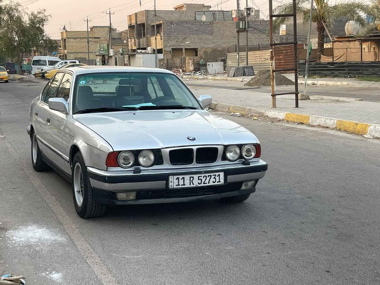 سلام عليكم بيئم ٥٢٥ الماني
فتحه شاشه كشنات جلد كشن كهرباء هيترات
دبات صوت مال جارجر هليكات تبريد ثلج ريمونت
سنتر لوك فول كهرباء محرك مفتوح شرط تراي ٢٠٠

عزم برغي نقص مابيها مصبوغه جماليه  رقم دوليالجديد
السعر ٤٧ مكاني بغداد الحسينيه الراشديه ***********
