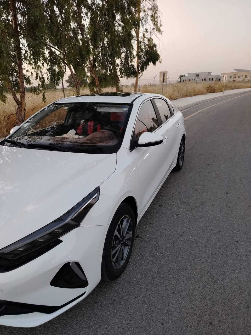 كي 3.  2025 كفاله عامه
السعر 133 
,ماشيه 29 الف كيلو 
فول مواصفات 
رقم شمالي
كفاله عامه 
العنوان بغداد الامين
اي ستفسار اتصل ***********
