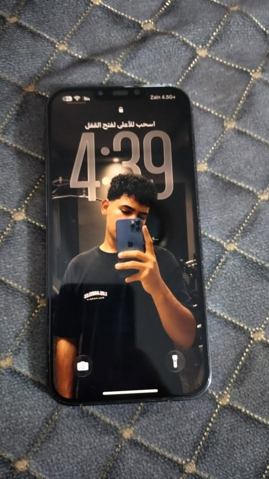 آيفون 13 برو ماكس • ٢٥٦ • بطارية ٨٩