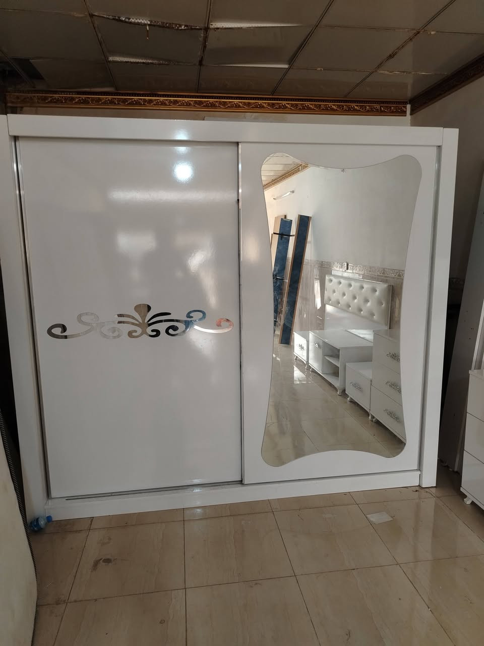 ٦ قطع • نقل مجاني • داخل اربيل