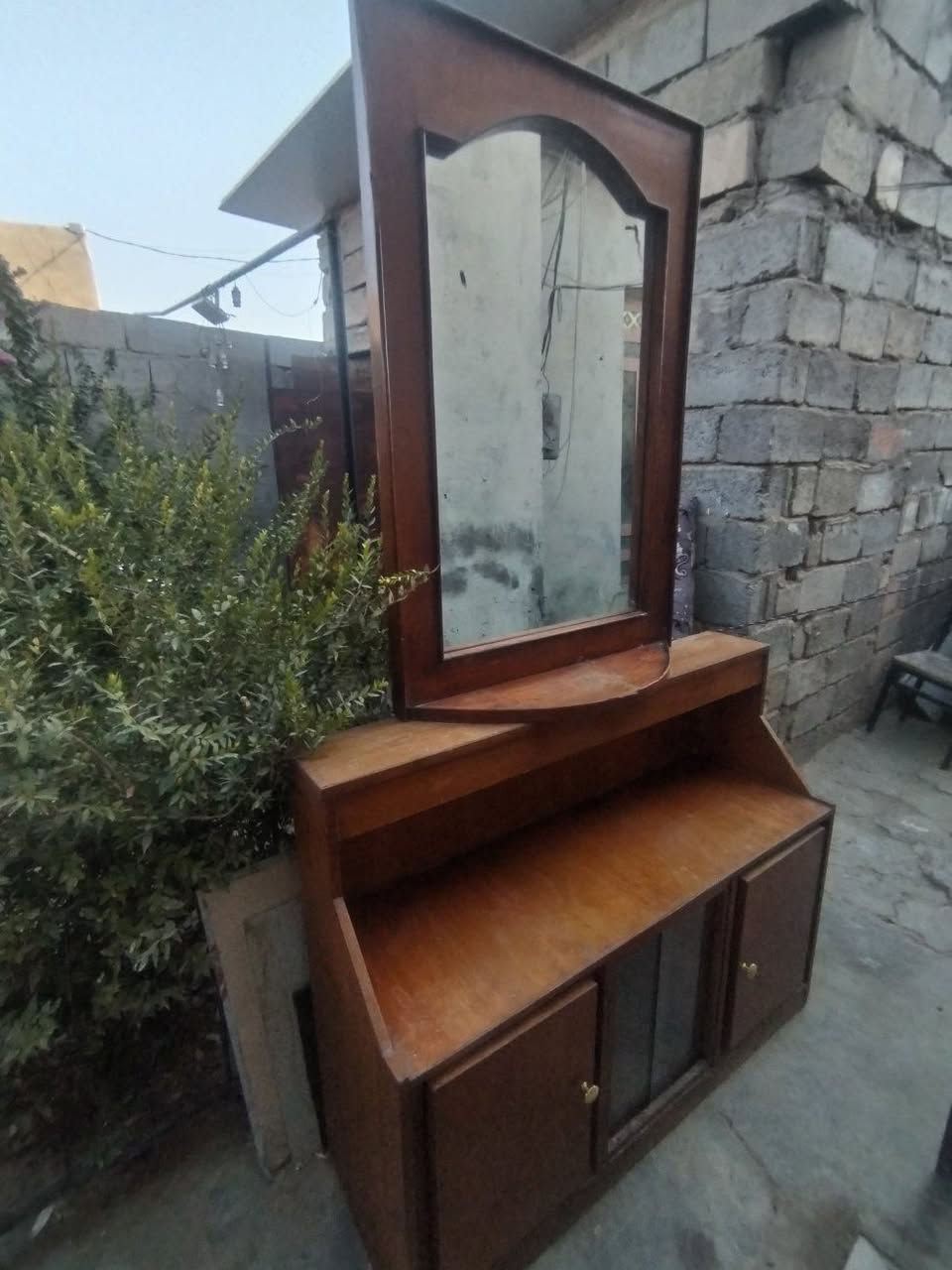 السلام عليكم سرير طفل عدد ٢ الطول متر وستين سعر الواحد ٢٥ وبي مجال قليل
كاونتر قطعتين حطاطة بدون سنك الطول ١١٠ السعر ١٠٠
ميز تواليت صاج حطاطة السعر ٤٠ وبي مجال قليل للاستفسار خاص اوالاتصال على الارقام التالية ***********
*********** فلوجة قرية المختار
