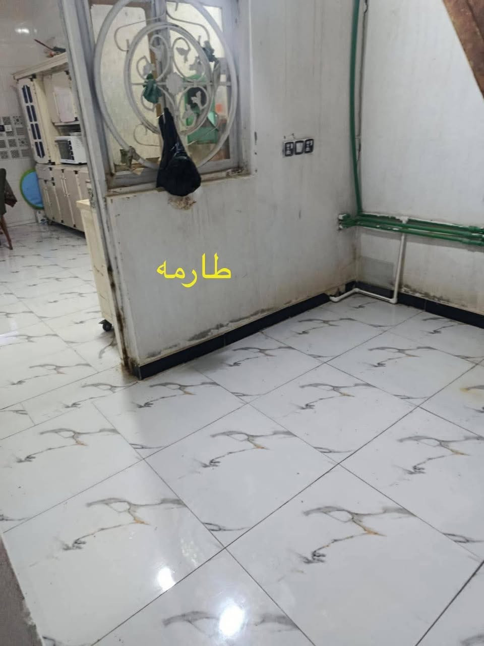🏠 بيت للبيع 100م ركن
📍 البو جاسم – قرب أسواق الجود، مقابل حي الحضارة
البيت مرقم من قبل البلدية ومشمول بالتطويب.
🔹 غرفة
🔹 صالة
🔹 استقبال
🔹 صحيات داخلية وخارجية
🔹 السقف عكادة
🔹 الأساس كونكريت مسلح
🔹 البناء طابوق وبلوك
💰 السعر ٣٠ مليون وبيه مجال قليل للشراي

نص مكتوب في الصور:
- استقبال
- غرفه النوم
- تواليت خارجية
- الصاله
- طارمه
- حمام وتواليت داخليات
- المطبخ