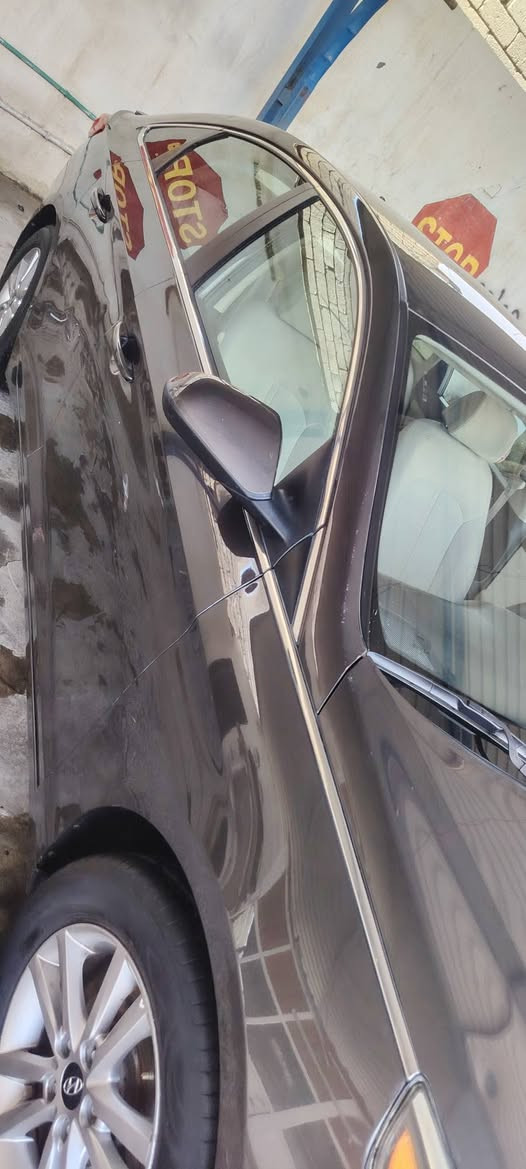 سوناتا ٢٠١٧ • صبغ ربع • داخل صحراوي