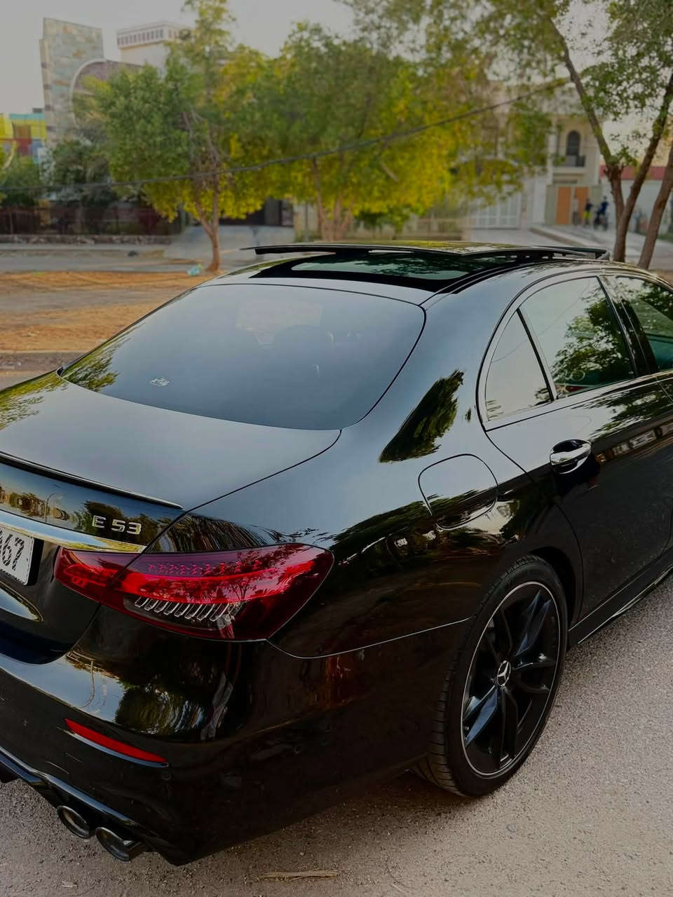 � للبيع أو المراوس حسب القناعة 🔥
🇩🇪 Mercedes-Benz E53 AMG 4MATIC 2021
وارد ألماني (استيراد خاص) – بدون حادث – فول مواصفات 1/1

✨ إذا تبحث عن E53 نظيفة وحقيقية، فهاي من أفضل النسخ الموجودة بالسوق العراقي.

🚘 نعمان أوتو | Numan Auto
ثقة التعامل • جودة السيارات

━━━━━━━━━━━━━━━

📊 الموديل: 2021
🇩🇪 الوارد: ألماني (استيراد خاص)
📈 الممشى: 87 ألف كم حقيقي
📍 الموقع: بغداد – زيونة 714 / الأعظمية (رأس الحواش)

━━━━━━━━━━━━━━━

💎 أبرز المواصفات:

✅ AMG Package الأصلي (بلاد)
✅ محرك 6 سلندر تيربو مع نظام EQ Boost
✅ دفع رباعي 4MATIC
✅ فتحة سقف بانوراما
✅ بصمة تشغيل + بصمة أبواب (Keyless-Go)
✅ شاشات MBUX المتصلة
✅ نظام صوت Burmester الأصلي
✅ إضاءة داخلية 64 لون
✅ كاميرات 360°
✅ رادار أمامي (Distronic)
✅ نظام النقطة العمياء (Blind Spot)
✅ تحذير من التصادم
✅ شاحن لاسلكي
✅ تدفئة للمقاعد الأمامية 🔥
✅ جنطة كهربائية
✅ أنظمة قيادة متعددة (Comfort / Sport / Sport+ / Individual)

━━━━━━━━━━━━━━━

🛠 الحالة بكل شفافية:

✔️ بدون أي حادث أو ضربة.
✔️ فقط كلير خفيف في الجامرلوغ الأمامي الأيمن بدون معجون، مجرد رش تجميلي.
✔️ محرك + كير + كهربائيات مكفولة شرط الفحص.
✔️ إدامة كاملة وجاهزة للاستخدام مباشرة.

━━━━━━━━━━━━━━━

📍 العنوان: بغداد – زيونة 714 / الأعظمية (رأس الحواش)

📞 للتواصل والواتساب:
***********

🚘 نعمان أوتو | Numan Auto
ثقة التعامل • جودة السيارات

#مرسيدس #مرسيدس_بنز #MercedesBenz #Mercedes #E53 E53AMG MercedesAMG AMG 4MATIC سيارات_العراق سيارات_بغداد بغداد العراق سيارات_للبيع نعمان_اوتو NumanAuto
