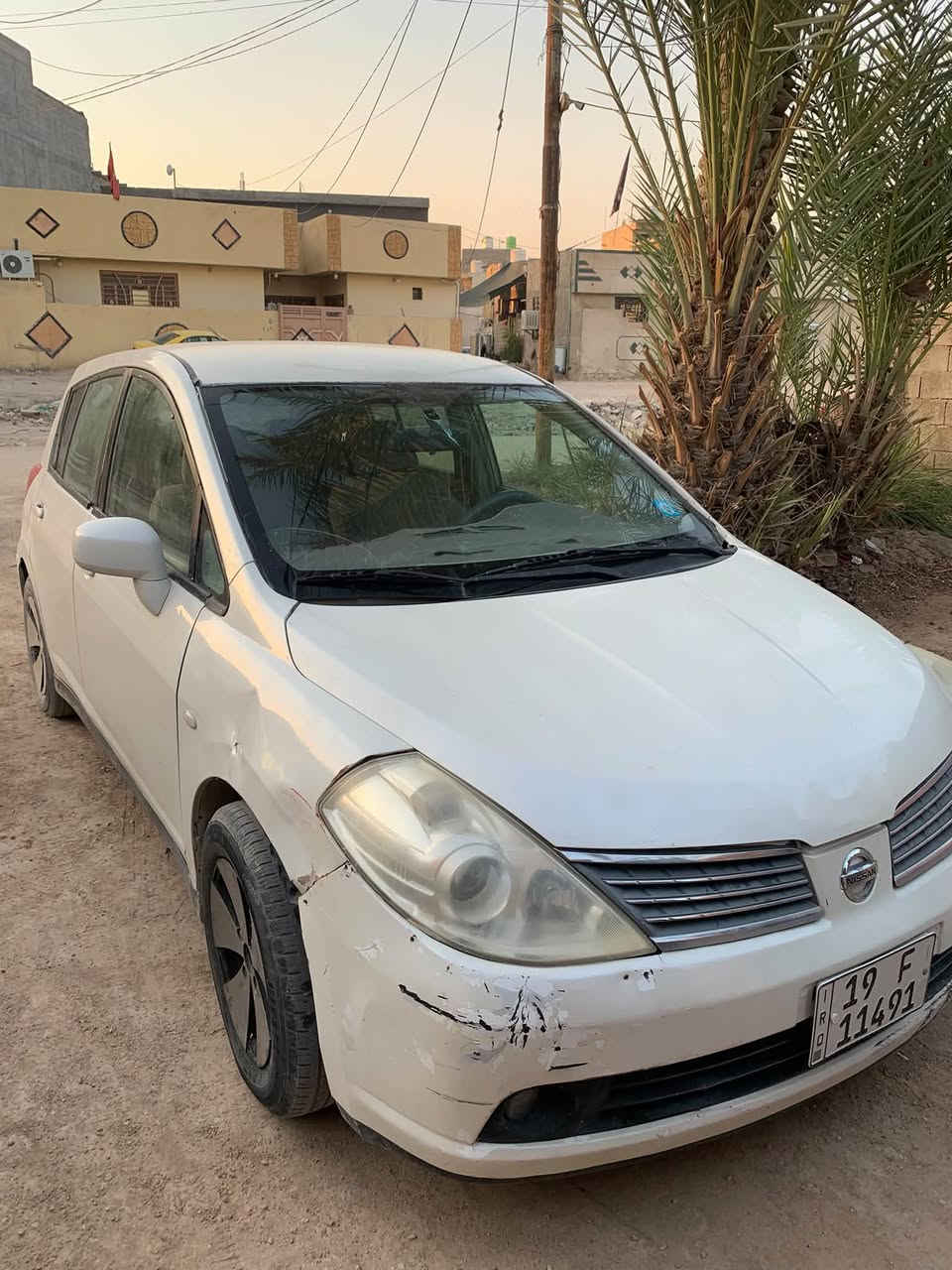 نيسان تيدا 2008 خليجي مصبوغه عام يوجد بيها تعديل بسيط في اللغود الاماميه بدون كص تعديل جدآ بسيط سياره صبغ عام مكينه كير حداديه كلهن بشرط كفاله السياره من شواصي وحوض رقم كربلاء تحويل ثاني يوم مكان السياره كربلاء السعر 45 للاستفسار الاتصال على الرقم ***********
