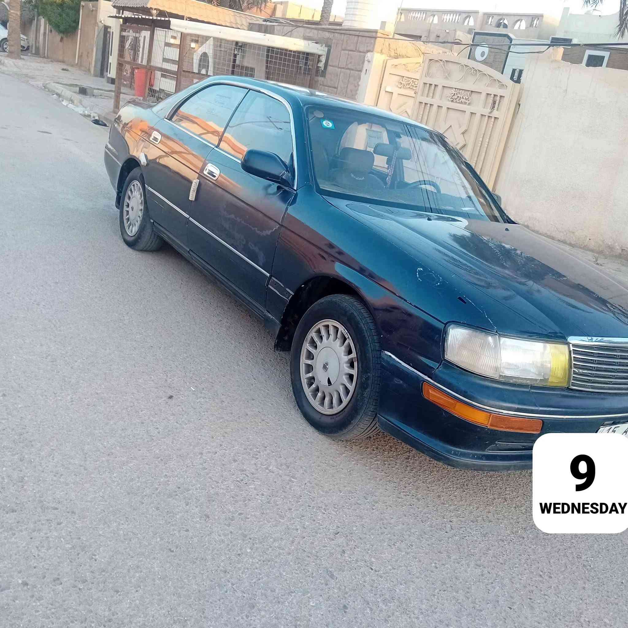 السلام عليكم بطه متصل للبيع رقم انبار دولي باسمي موديل ٩٣مكفوله من الصبغ والكص والنقل سياره بلاديه كير مكينه مكفولات السعر ٤٦وبيها مجال قليل العنوان واسط ***********

نص مكتوب في الصور:
- 9 WEDNESDAY