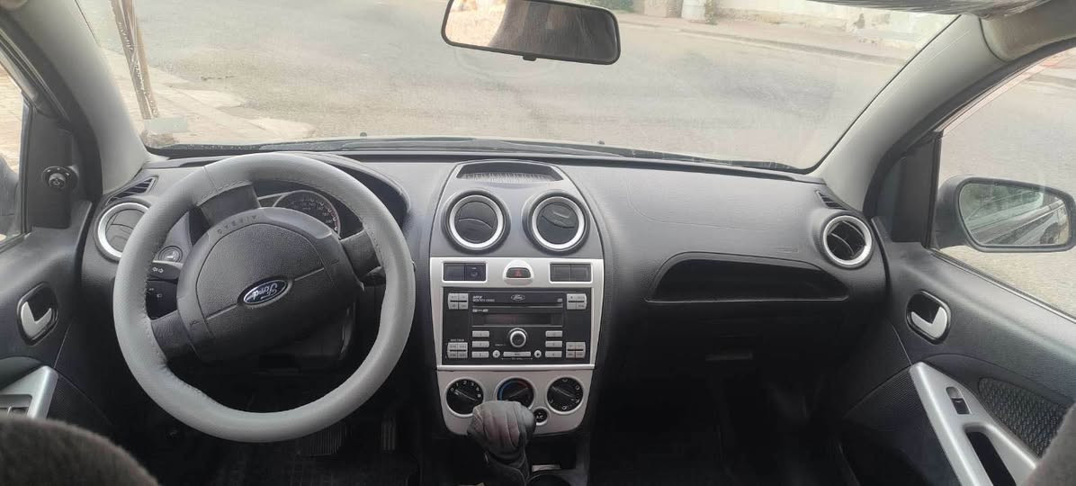 Ford Figo  2012  Niva

 شه ريكه ى نيڤا

دوو جام كاره با
گير ئوتوماتيك
١٧٢ هه زار كم ڕۆشتووه

گێڕو مه كينه و ته بريد  بەشەرت 
چوار تایەی تازە ماڵی دۆستە 
سەیارەی مەعرەز نیە 

سه نه وى زينگه ى تازه يه تا ٢٠٢٩ تحويل به شه رت

سۆنەریم داناوە

سعری ٧٤ گەڵاو معامەلەیە کەم 

T/ *********** السليمانية, العراق
