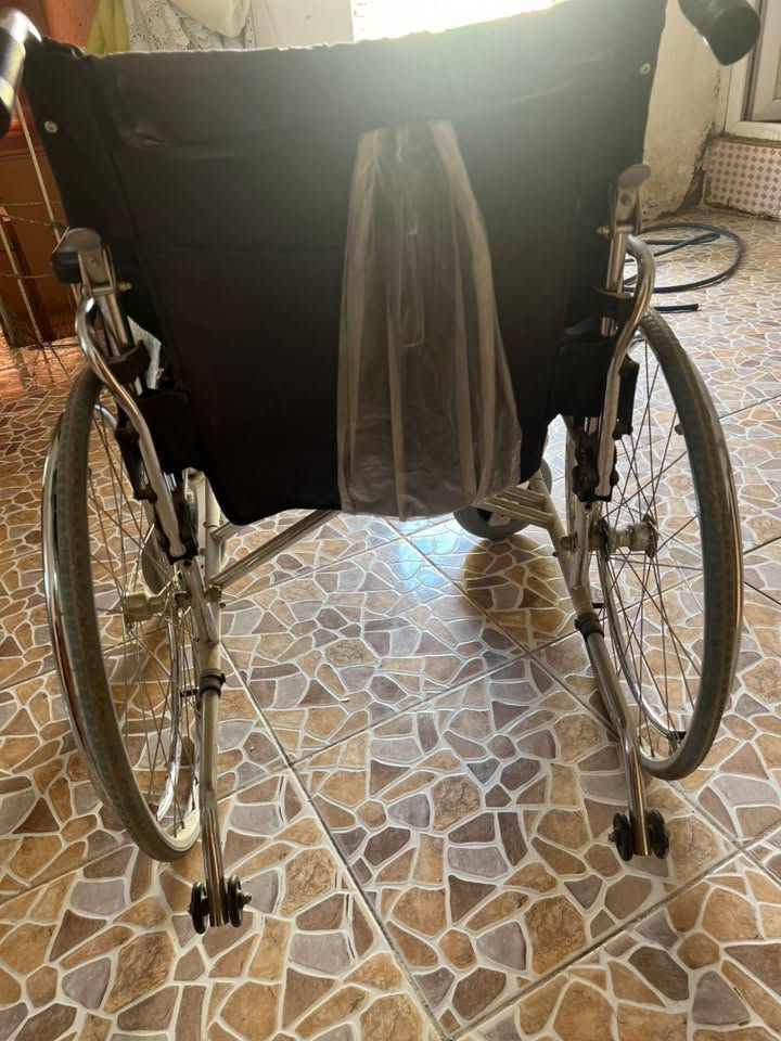 عربانه وزن خاص مستخدمه قليل كلش بعدها بالجيس سعر ١٣٠ وبيها مجال ***********
