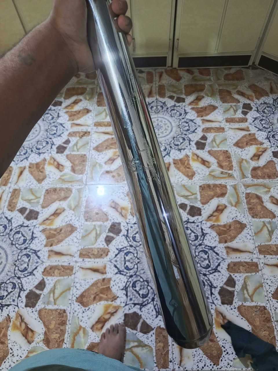 سلام عليكم صالنصه للبيع نضيفه حيل سعر 20 وبيها مجال   ***********
