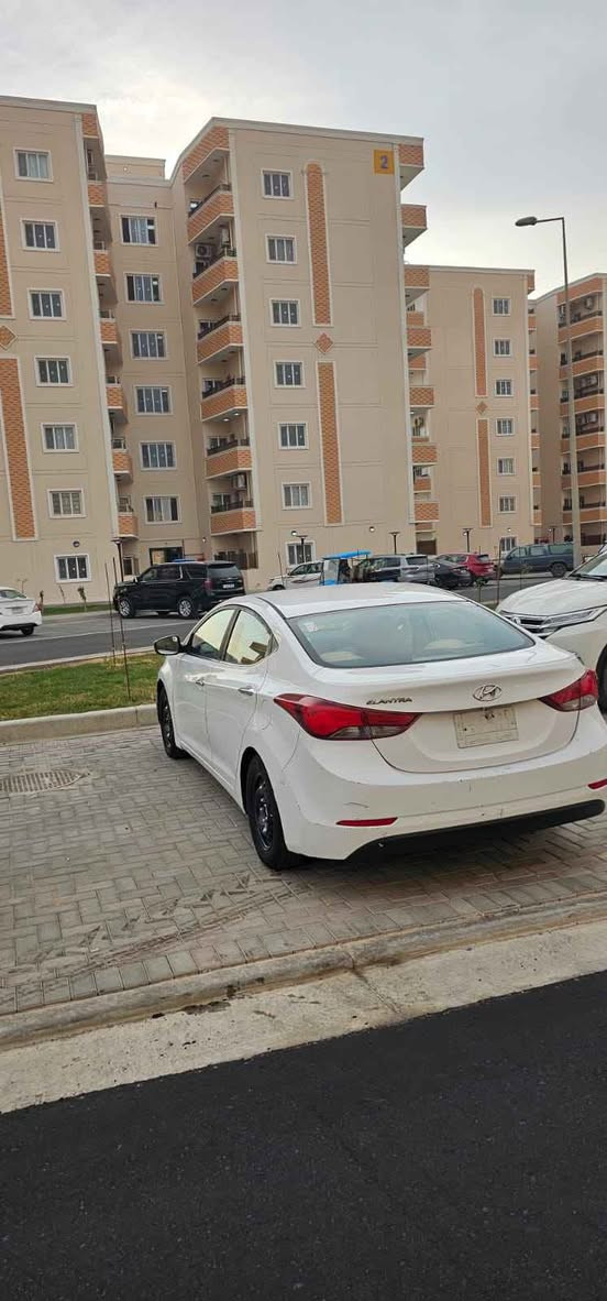 الانتر موديل 2015 خليجي باسمي سنويه ال29 سياره جازه من كلشي تبريد ثلج بيه تبديل جاملق جهت السائق وصبغ باب السائق بدون دواخل عوزه صبغ دوس ودعاميات والباب والجاملغ نفسهن ينعاد صبغهن لأن طافيات مكينه كير حداده تاير ويل كله جديد هاي تفاصيل كله المو شراي لا يتعبني رجآ الاتصال ***********
السعر 100 مجال قليل حك الجيه البصرة, العراق
