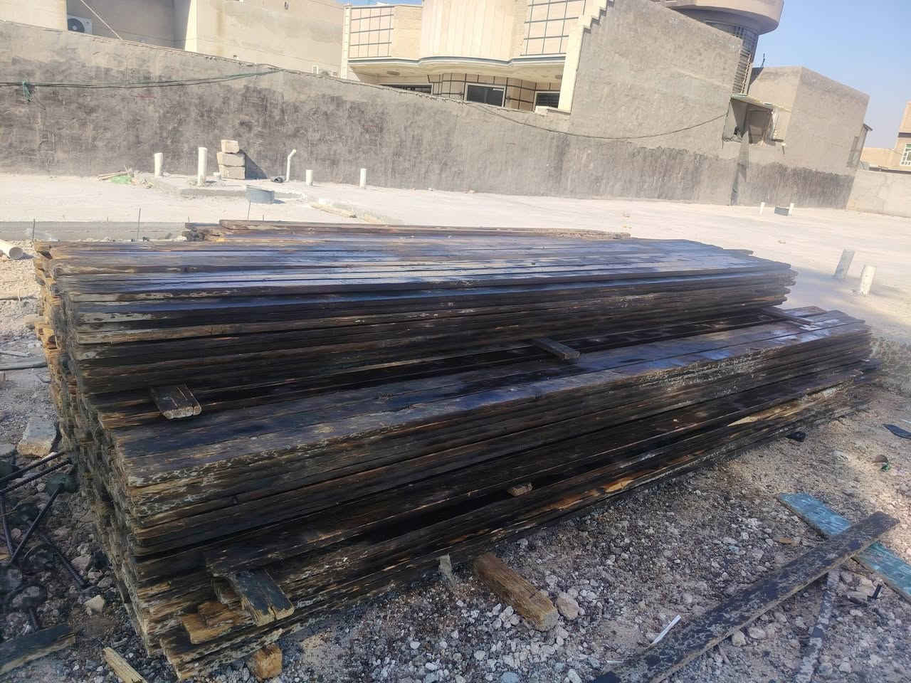 جكات عدد ٤٠٠ و٥ مكعبات لوح للبيع
***********
