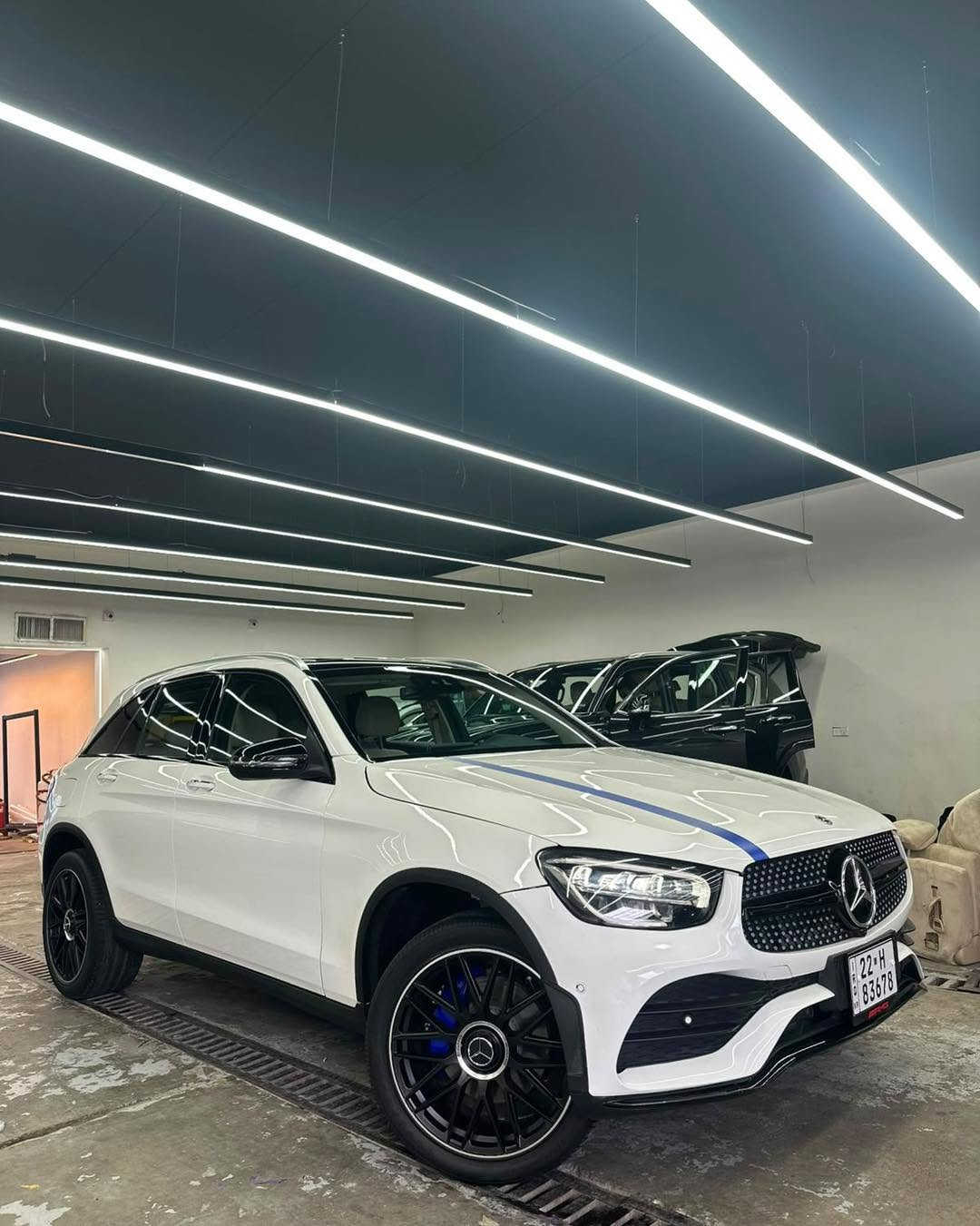 مارسيدس GLE 300 موديل 2022
ماشيه ٢٠ الف السيارة جديدة
نفس الوقت رخيص لان بيها 👇
اجزاء متضرره ٣ قطع وارد امريكة

اللوحه اربيل خصوصي 
المحرك 2.0T

السيارة فول مواصفات 
فتحة سقف بانوراما 
كشنات جلد وكهرباء وخزن
تدفئة تبريد كشنات فول تحكمات
رادار وحساس وكاميرات 360 درجة
ناقل المحرك اوتماتيكيه
عدد المقاعد خمسة

🛑السعر سوي تعليق يصلك تلقائي
رقم هاتف ***********
