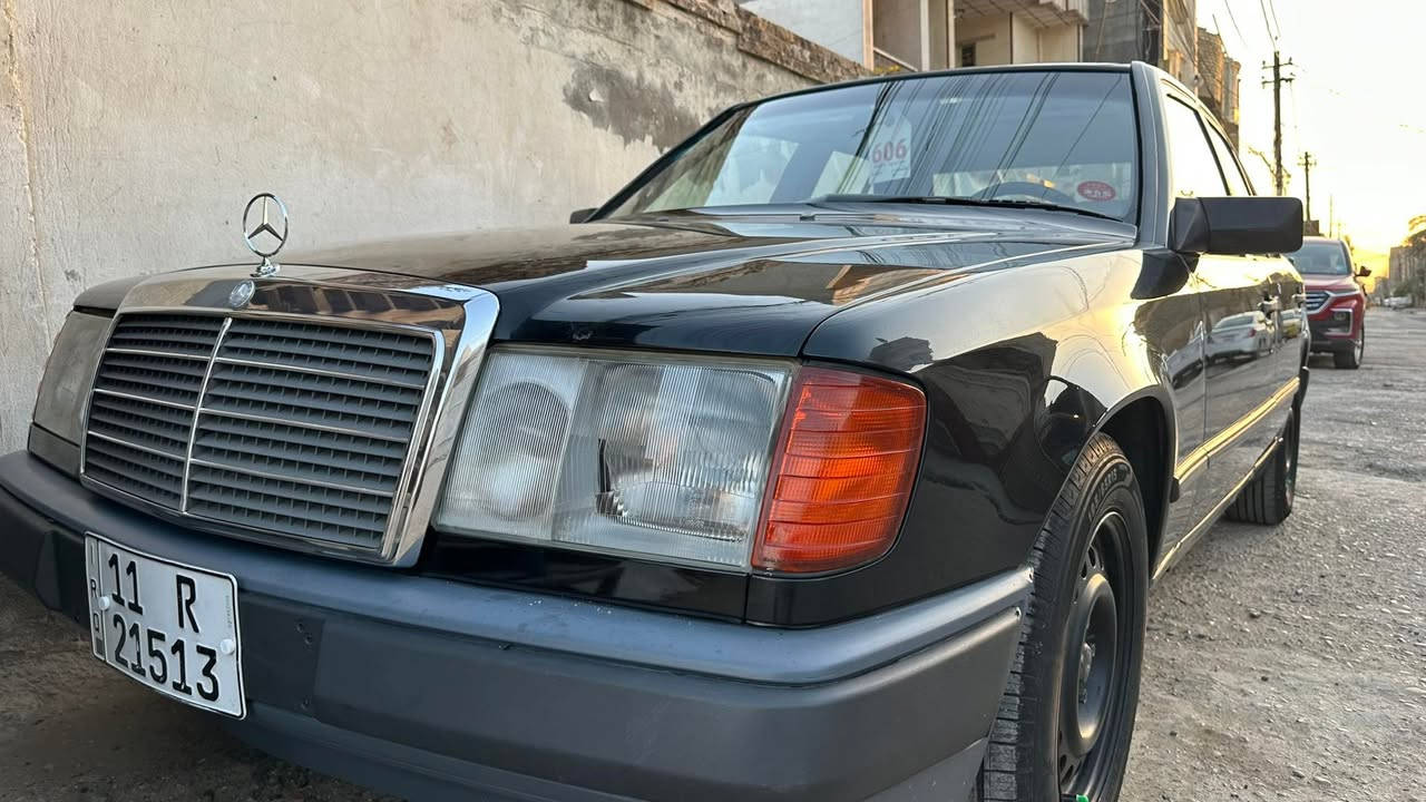 السلام عليكم احبتي مارسيدس دب وضع الشركه ماشيه 75 الف حقيقي سياره اخت الزيرو
بسمي رقم بغداد دولي تحويل مباشر فول موصفات الشراي يخابر ودلل عنوان بغداد *********** ابوحسين
