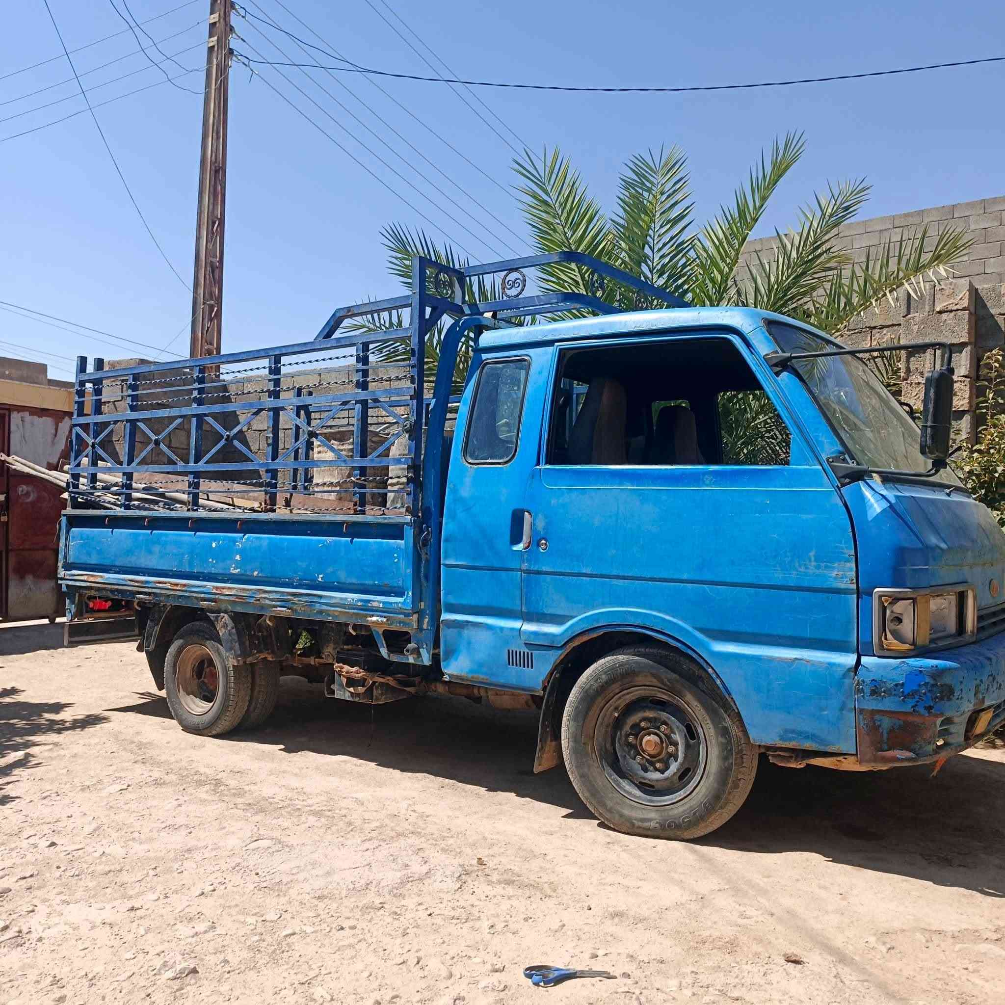 بنكو للبيع محرك بي بدايه صرف وكير وكسن زينات وشاصي ما بي شي ولكشر بين بلعين وسعر ١٧ وبيه مجال مكلف بنشر نتصل على رقمي ***********
