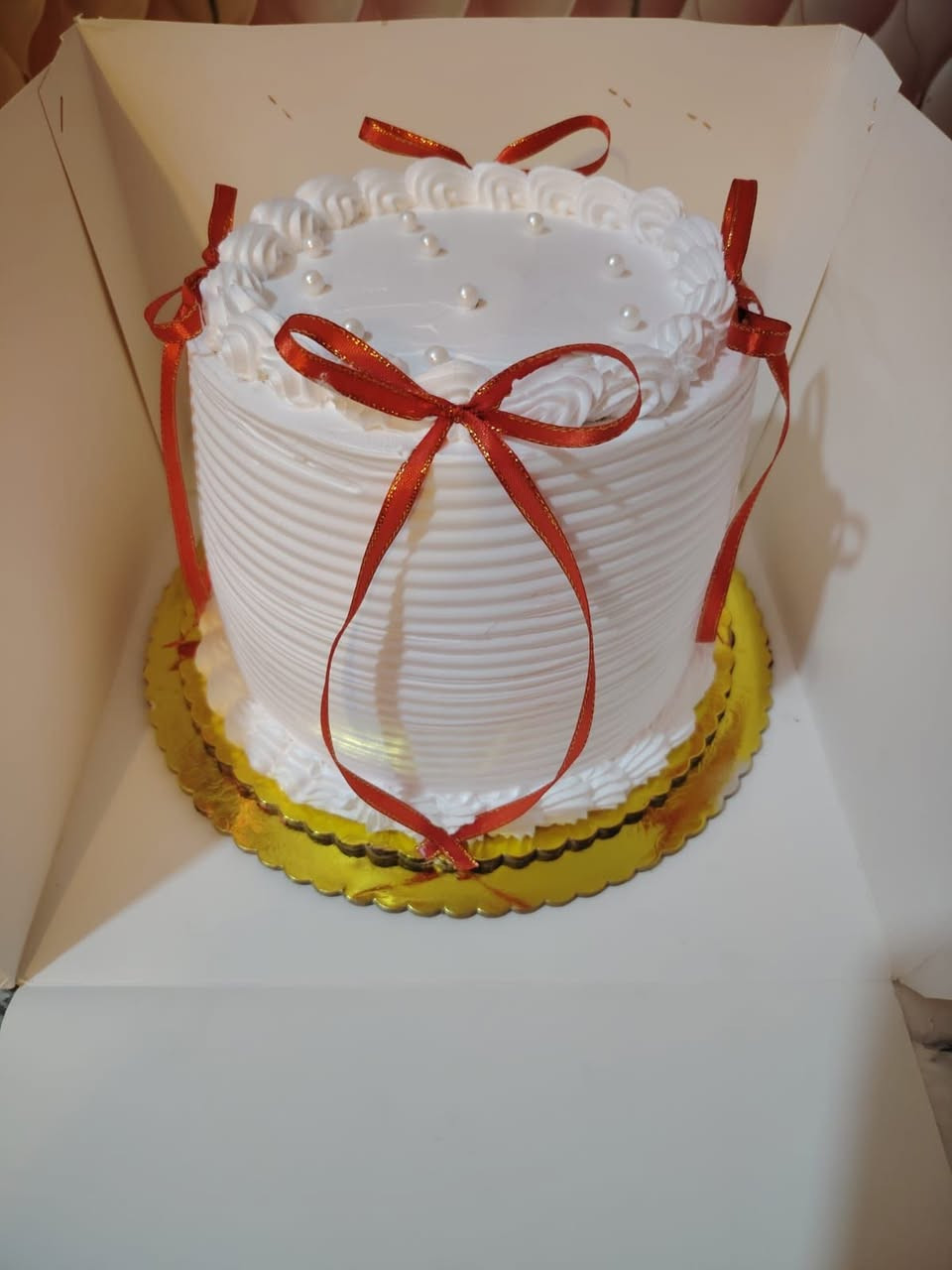 طعم يبيض الوجه بكل مناسبة.. متواجدون في البلديات شارع المصرف، وللطب السريع اتصلوا على *********** (يوجد خدمة توصيل).نماذج حسب الطلب لكافه مناسبات السعيده @إشارة
