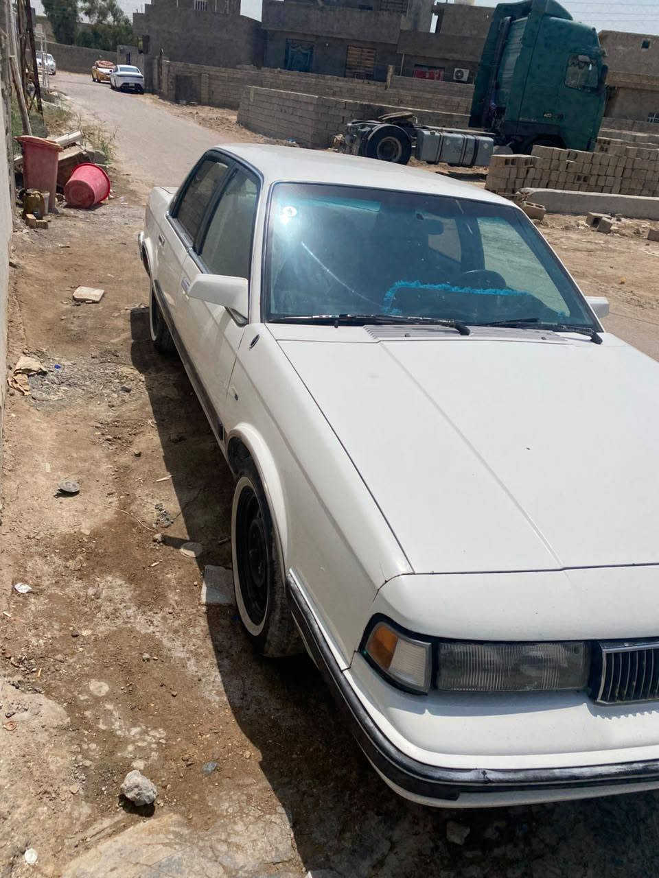 السلام عليكم 🫡
اولـدز موديل 1990 كلشي بلادي شركة  رقم انكليزي بغداد سنويه لل ٢٠٢٩ 

صبغ فقط حزام لا خياس لا ضربة سياره تحفـة محرك لاتبخير ولا تنقيص شرط الأوفر ع 80 يعد شلعته تشك الگاع كلشي بيه مكفول على وضع شركة يعني بلادي من امه 🫰😌 .. تايرات تخم جديد  غرفتها جديده  💯💯%كهربائيات كلها شغال ابواب سنتر لوك ،،،اناره اشاير + منظومة زنون عالي اصلي ،،دبل اشاره كلها شغال  السياره بلاد يعني  مابيها اي نقص تدفئة وتبريد نقص غاز❄️  وبالعافيه على ياخذه وتكون من نصيبه مكان السياره بسمايه 

ملاحظة: رجاءاً رجاءً اقره منشور زين ولحد يكسر بحلال العالم تعجبه يتصل واني خادم  السعر 44ورقه وبيها مجال. للتواصل ***********
