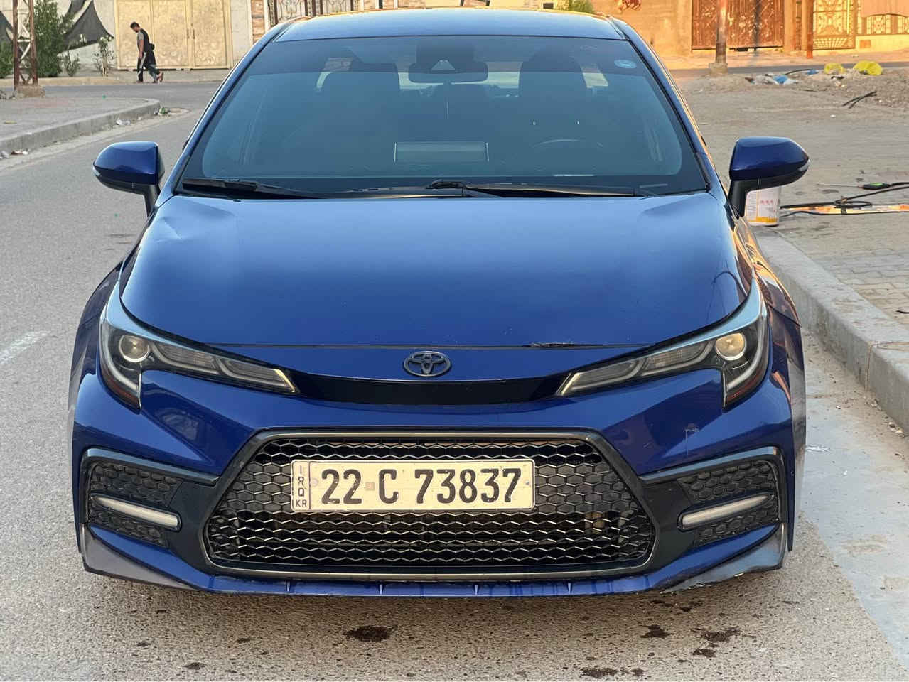 🚗 للبيع: تويوتا كورولا SE موديل 2020 (بحالة ممتازة)
• الموديل: 2020
• الفئة: SE (مواصفات رياضية واقتصادية)
• المسافة المقطوعة: 137 ألف ميل
• اللون الخارجي: أزرق مميز
• اللون الداخلي: أسود (مقاعد قماش بحالة الوكالة)
✨ أبرز المواصفات:
• تحكم ستيرن كامل (جهتين).
• شاشة لمس كبيرة تدعم Apple CarPlay و Android Auto مع كاميرا خلفية.
• رادارات أمامية وتنبيه خروج عن المسار مع مثبت سرعة ذكي.
• ويلّات (جنوط) رياضية قياس 18 إنش بلاد.
• أنظمة قيادة متعددة (Sport / Eco).

• السيارة بدون صبغ (الضرر بارد فقط).
• تعديل بارد في الجاملغ الخلفي.
• تعديل بارد في الجاملغ الأمامي وخشم البنيد (بدون أي تأثير على الدواخل أو الشاصي).
📍 مكان السيارة: بغداد]
تليفون - *********** بغداد, العراق

