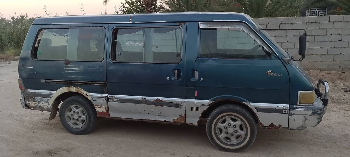 سلام عليكم  كيا بستا موديل 95 المكان بابل مشروع المسيب السعر 35 وبيها مجال ***********
