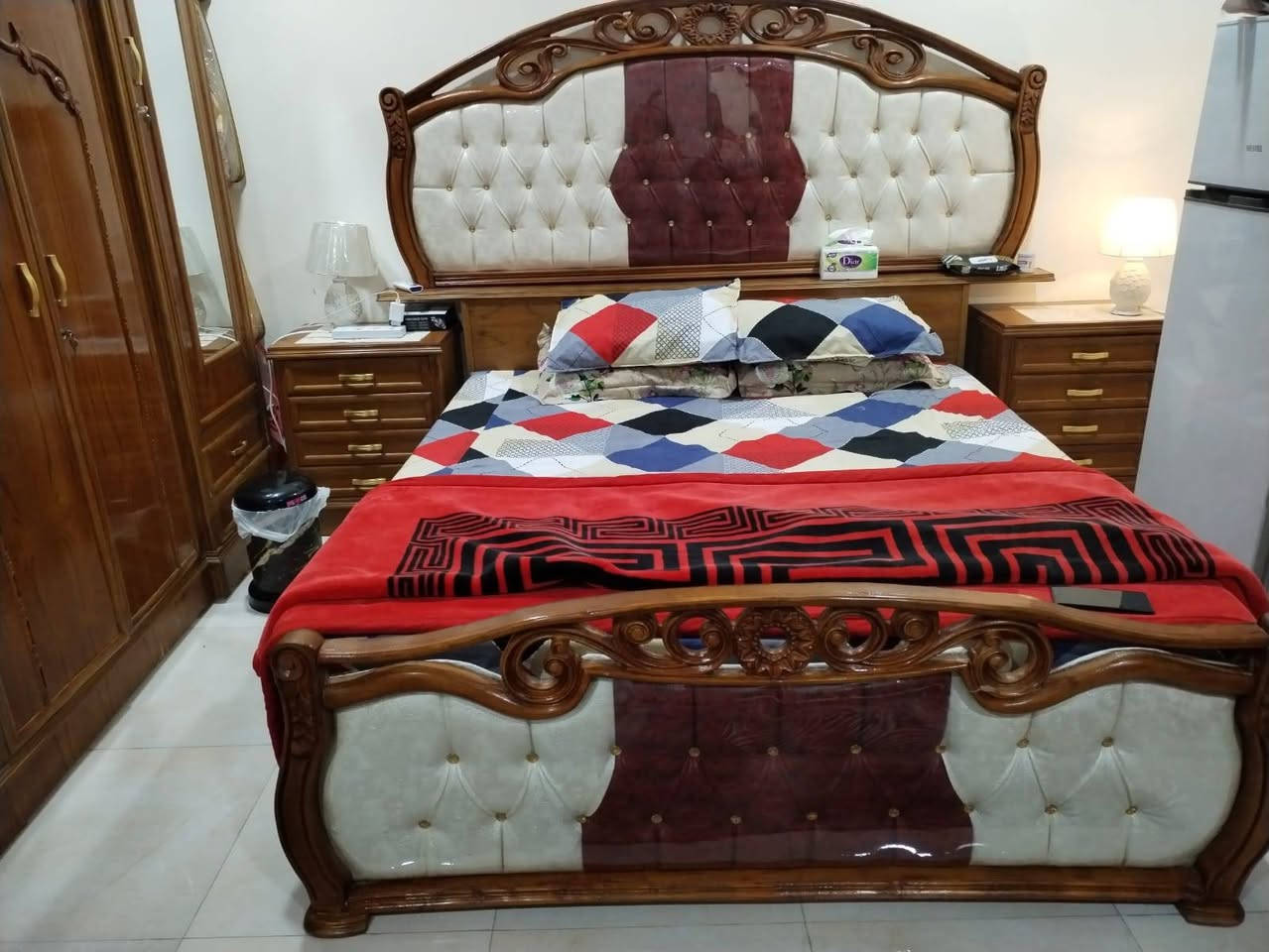 غرفه نوم نظيفه كلش استعمال اربع اشهر للبيع السعر 1600 وبيها مجال المكان شهداء السيديه  ***********
