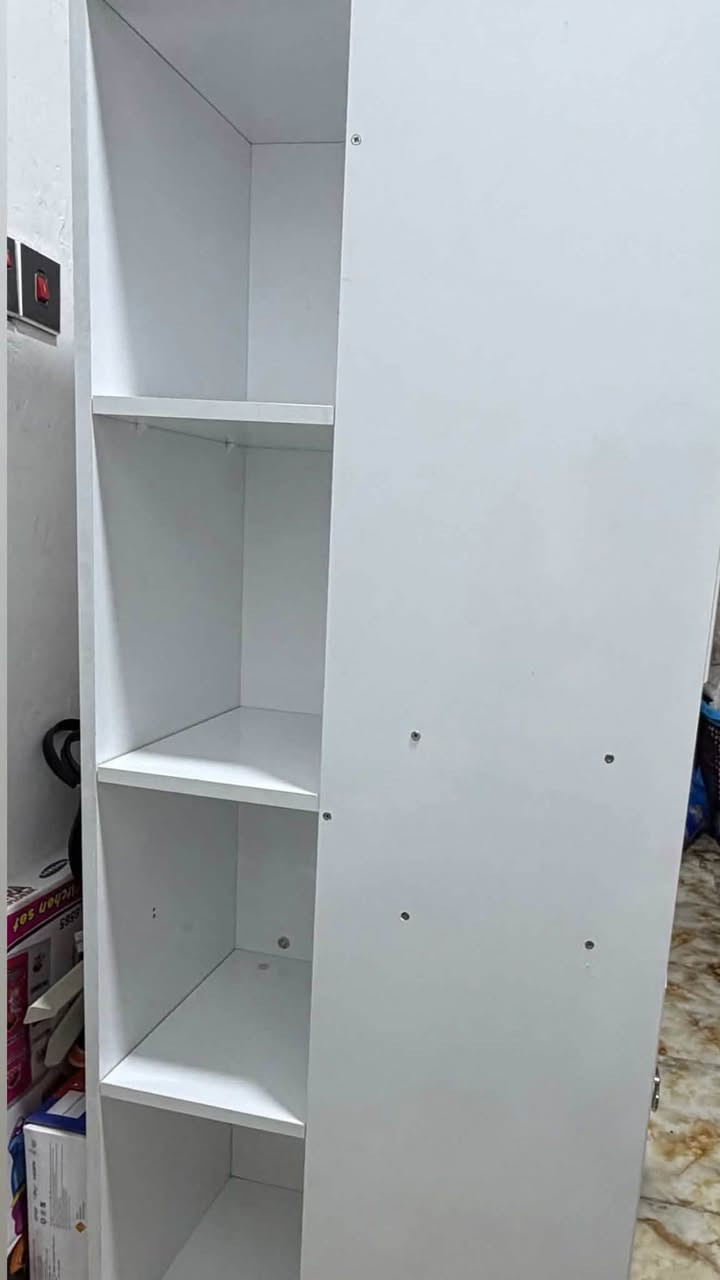 كاروك مع كنتور باب عملية جدا ونظيفه وجديده قياسها كلها 170 وقياس الجربايه فقط 120 والعرض 60
وسعرها 250 وبيها مجال
رقم التواصل ***********
