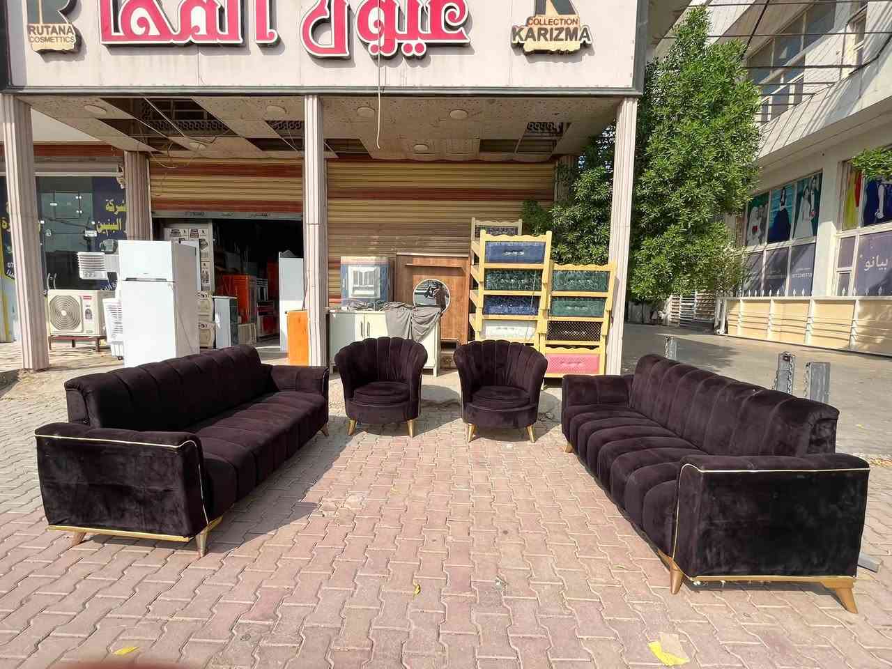 السلام عليكم
تخم مودرن ٨ مقاعد نظيف مابي ضرر سعر  مكان بعقوبه شارع تحرير بهرز مجاور قاعات بيانو مقابيل مستشفى الحياه استفسار ***********
