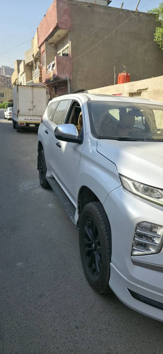 *موديل 2020
*ماشيه 80الف كم

*محرك 6 سلندر

*حجم المحرك: 3000cc

*بصمة تشغيل وابواب

*مري شفط مع اشاره بالمري

*لايت نهاري LED

*لايت امامي +بلاجكتور زينون

*حساسات امامي خلفي

*شاشة كبيرة امامية وكاميرا

*دبل اكس فور ويل درايف

*كشنات جلد قرميدي

*ويل كب 18

*هاند بريك كهربائي

*نظام اوتو هولد

*نظام مساعدة على نزول المنحدرات

*ماوس تحكم بالدفع الرباعي

*تبريد مركزي 3 قطع

*7 راكب

*كير شفتات للقيادة الرياضية

*فتحة سلايد

*كير 8 نمر 

*منافذ كهربائية 220 فولط

*شاشة ابل كار بلي

السونر مرفق مع الصور السيارة كلش جديده 
🔴السعر  195وبيها مجال 

📍بغداد الكاظمية 
 
***********

