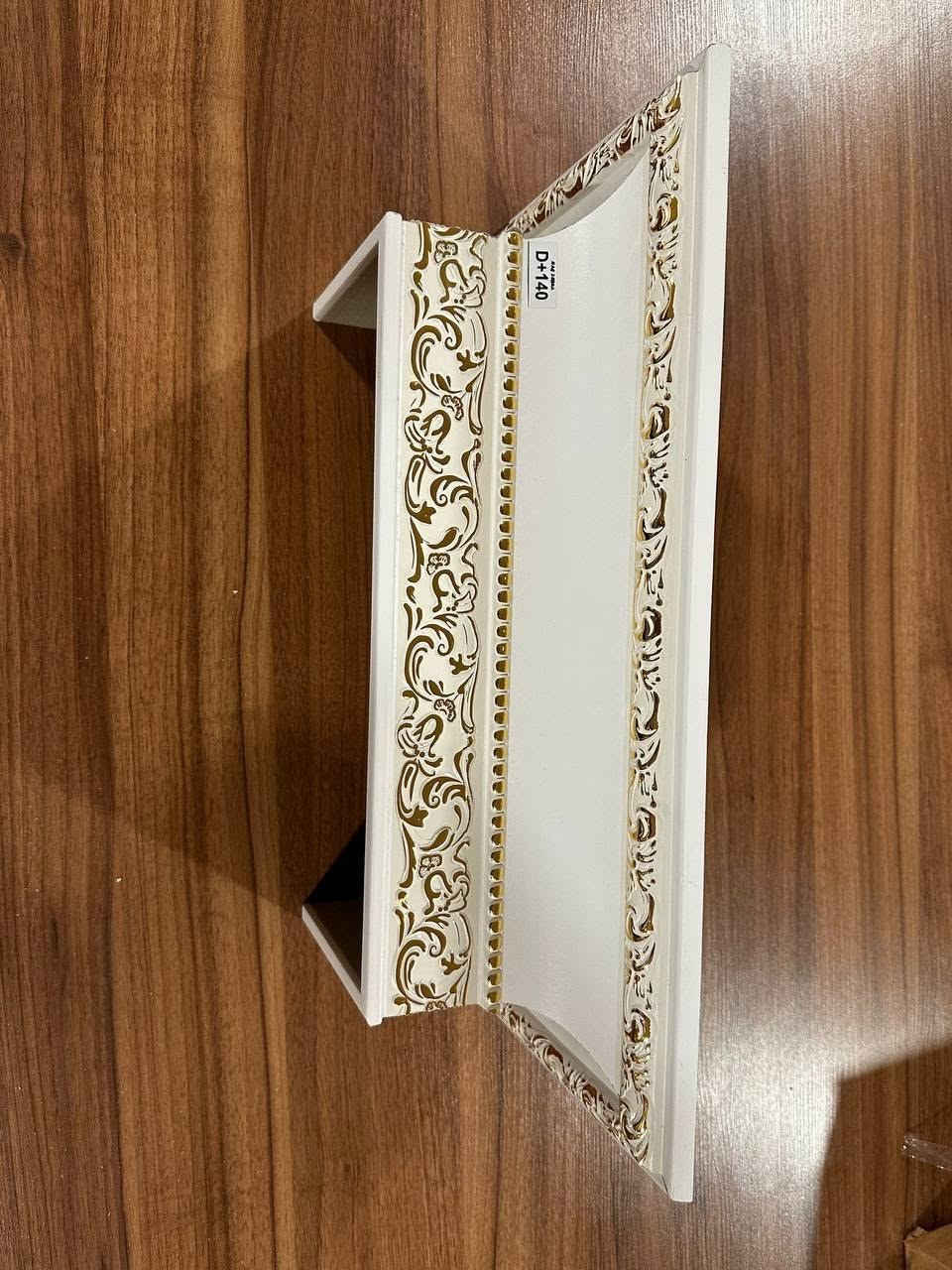 يتوفر جميع سكك وديكورات الخاصة بلستائر 
يرجى التواصل بحال رغبت بلحجز على الصفحة او الرقم الارقام التالية
***********
***********
