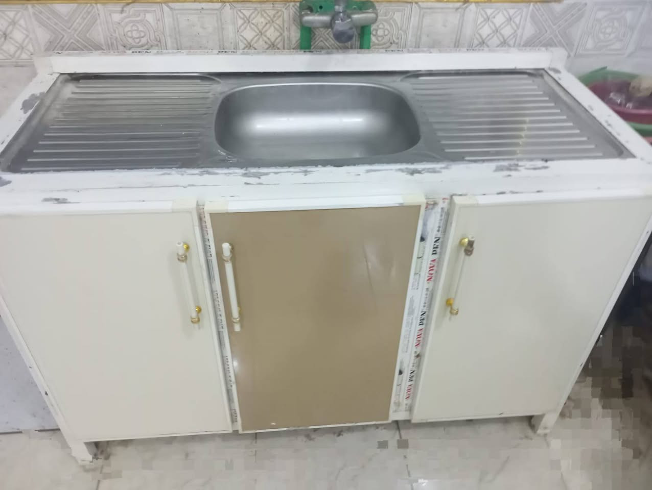 غراض جديده مستعمله شهرين للبيع 
***********

