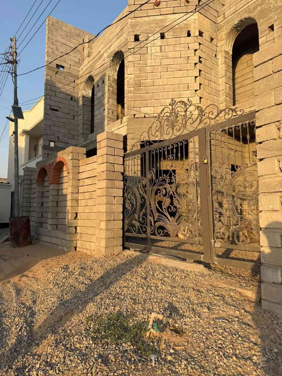 🏠 هيكل بتصميم جميل للبيع
🗺️ العنوان : صلاح الدين / تكريت / حي الديوم منطقة التوحيد
📐 المساحة ٢٠٠م (وجه ١٠م × نزال ٢٠م)
🔹 ٥ غرف نوم واحدة من الغرف بنظام ماستر
🔴 ملاحظة الطابق الأرضي رباط
البيت باسمي 
☎️ للإستفسار الاتصال 
***********
#عقارات #تكريت #الديوم
