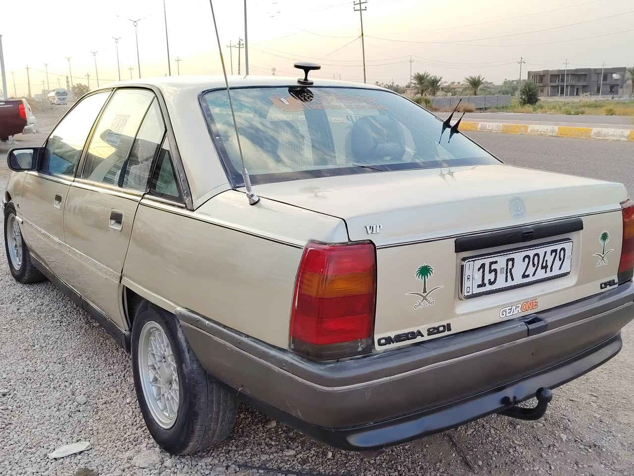 اوميغا • ١٩٨٨ • اوتوماتيك