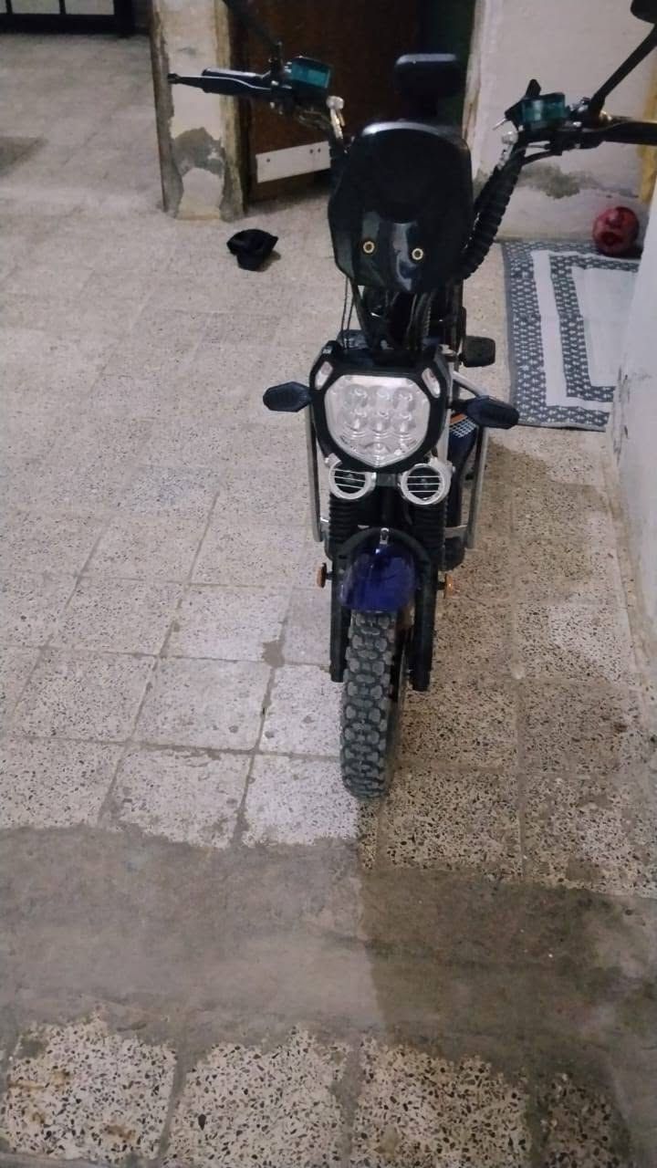 للبيع ..دراجه جديده مستعمله سبوعين تلاثه بلزايد ,سعر.550.كاطون الرازي .***********
