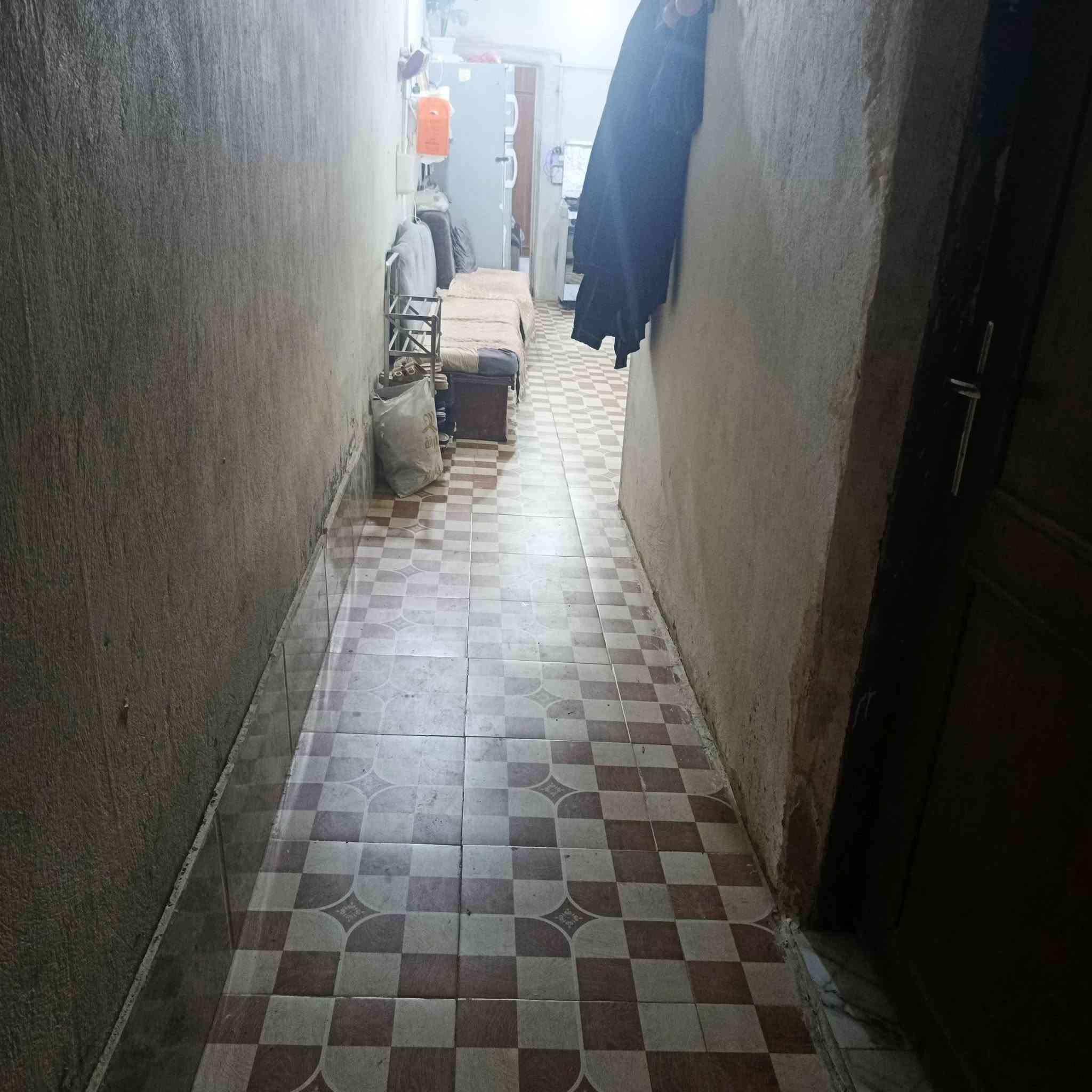 بيت للبيع تجاوز العنوان الشعب الجمعيات بي بناء غرف النوم ٢ ومطبخ صالة خدمات خارجية وداخلية حوش جبير سعره ٢٥بي مجال  ***********
