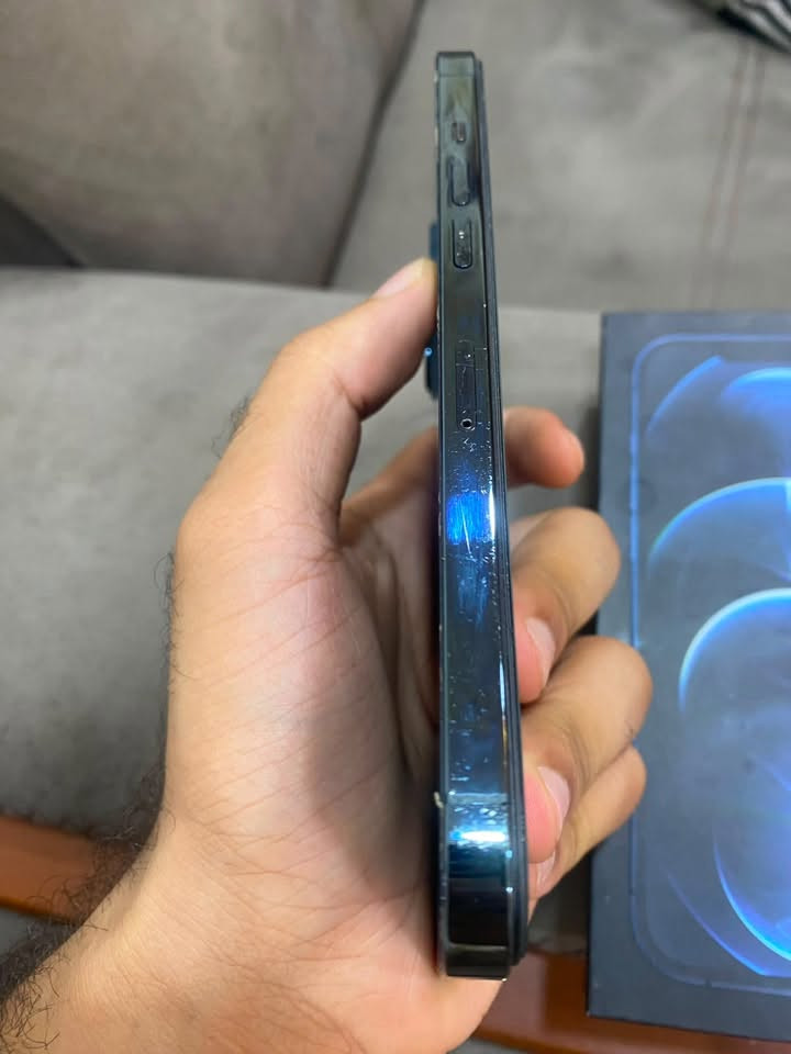 ايفون 12 برو ماكس 256
مبدل بطاريه وشاشه 
للبيع مكاني بغداد الحريه 
كارتونه وغراضه ويه
سعره 275   وبي مجال 
***********
